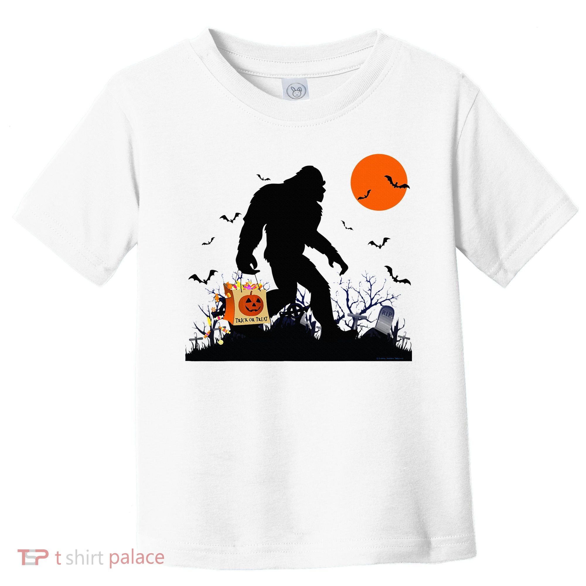 Funny Halloween Bigfoot Trick or Treating Bigfoot Toddler T-Shirt