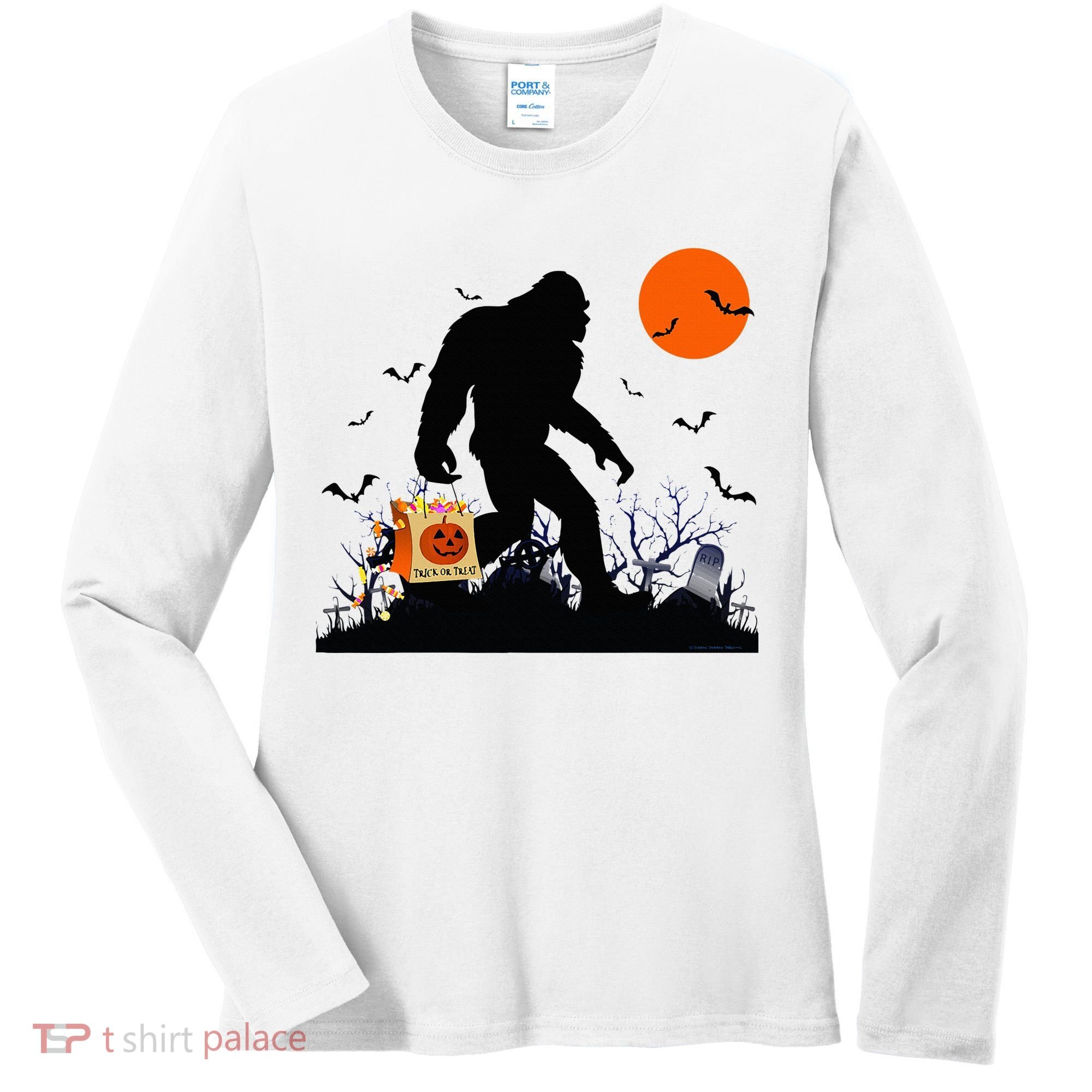 Funny Halloween Bigfoot Trick or Treating Bigfoot Women's Long Sleeve Shirt