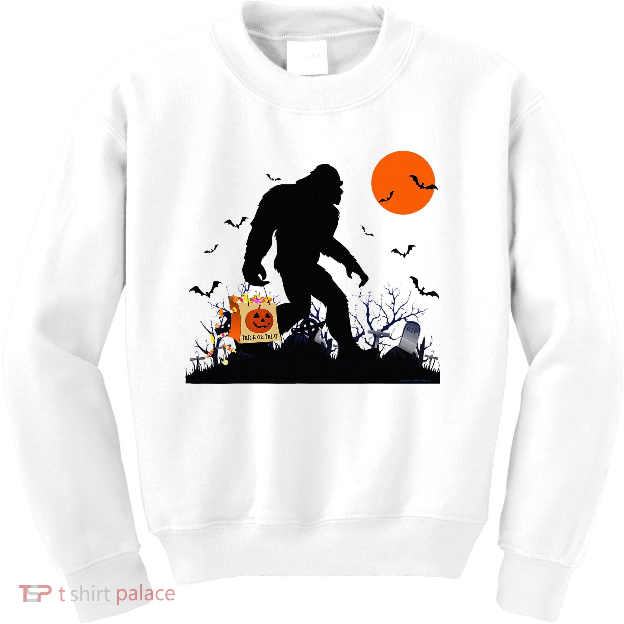 Funny Halloween Bigfoot Trick or Treating Bigfoot Kids Sweatshirt