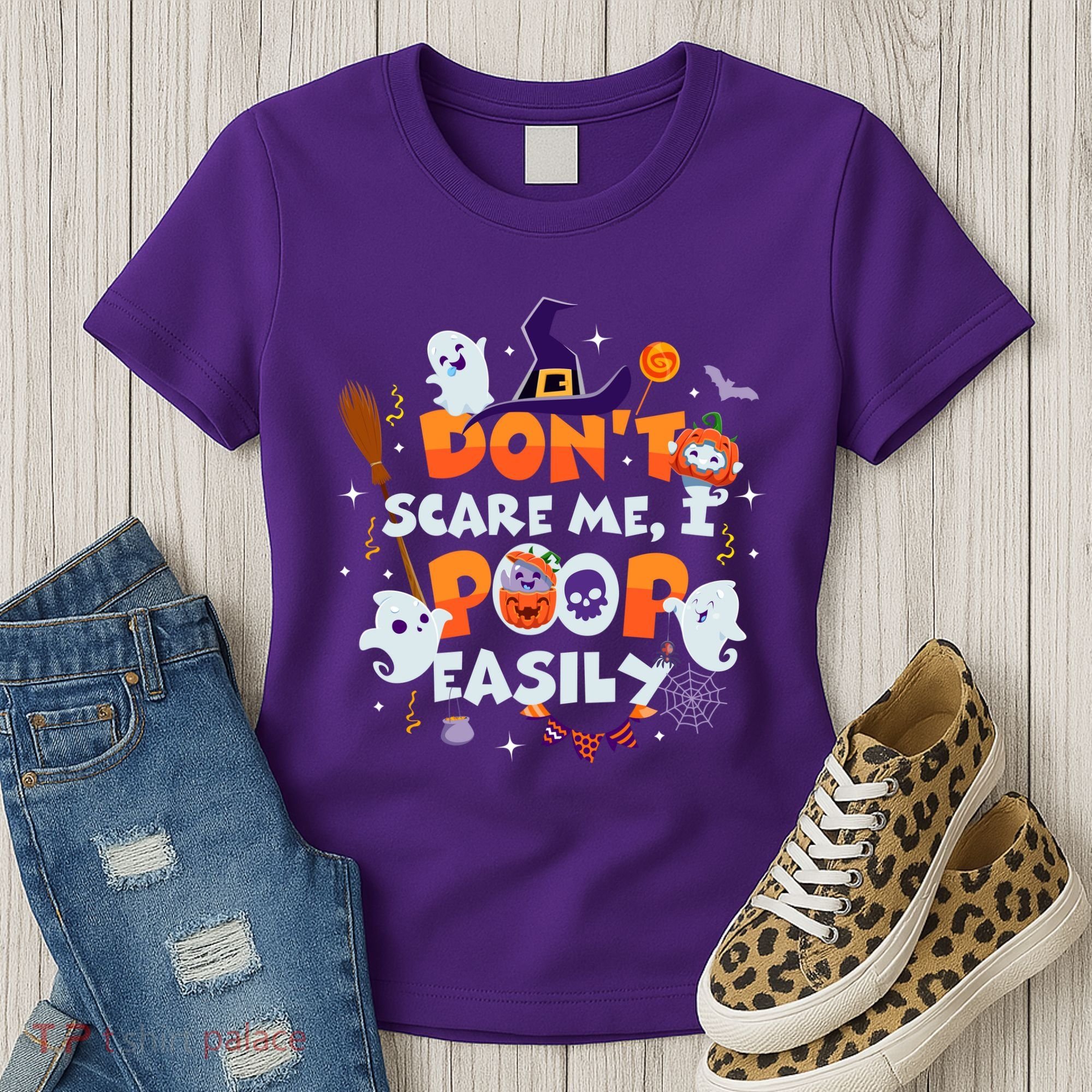Funny Halloween Dont Scare Me I Poop Easily Women's T-Shirt