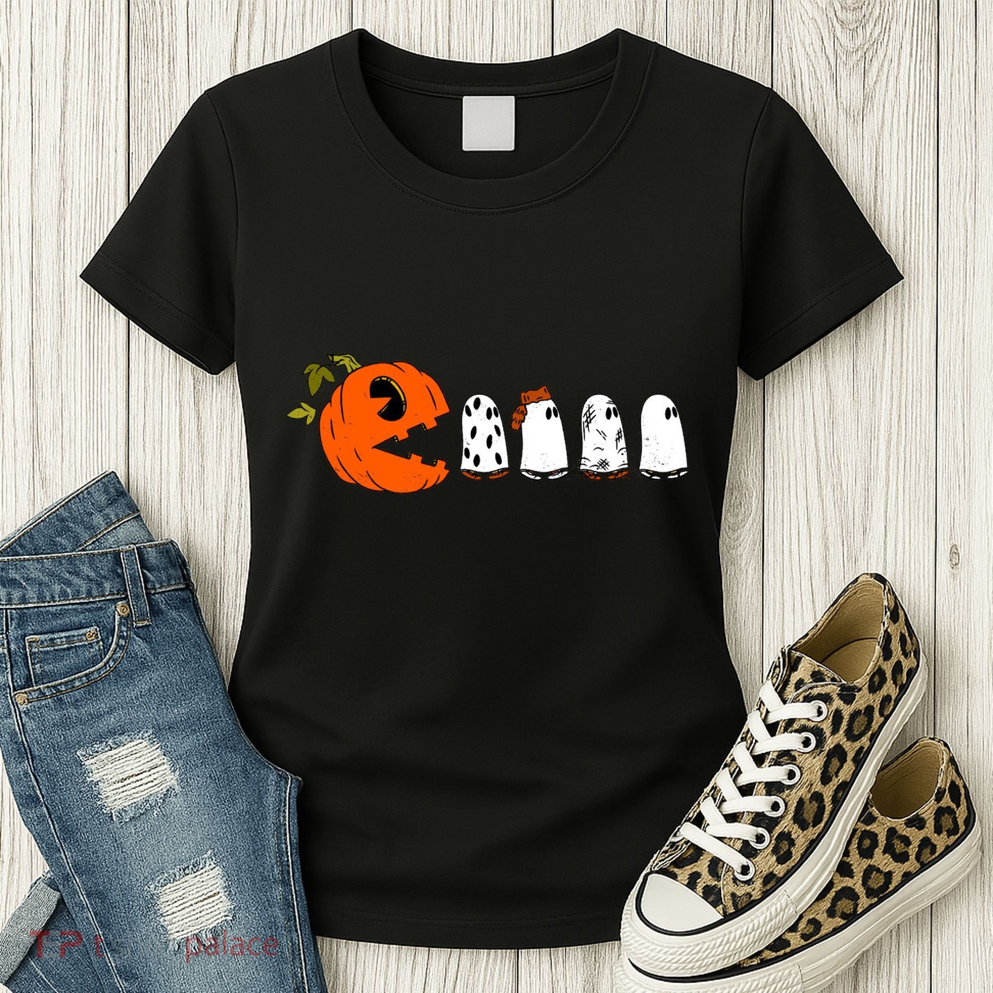 Funny Halloween Pumpkin Ghosts Retro Gamer Women's T-Shirt