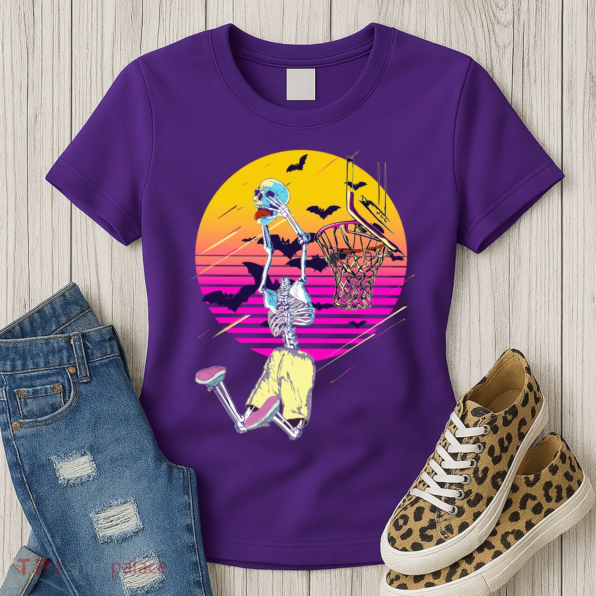 Funny Halloween Skeleton Basketball Player Dunking Skull Women's T-Shirt