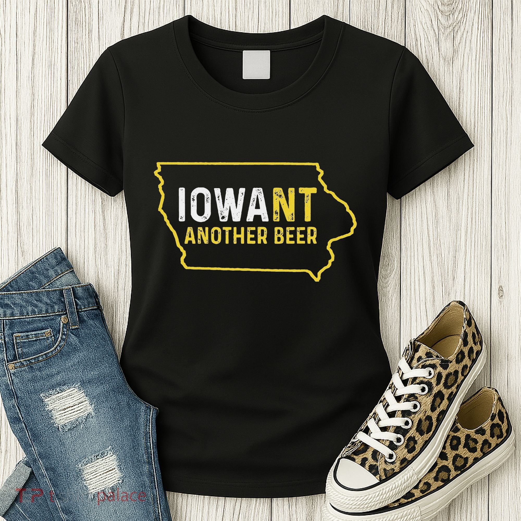 Funny Iowa Beer Distressed Iowa State Map Women's T-Shirt