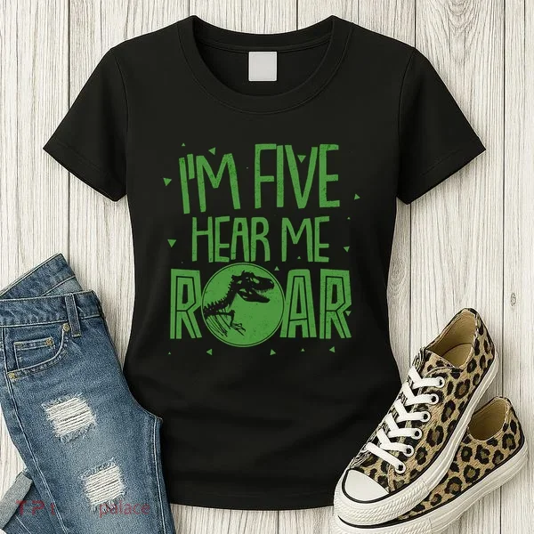 Funny I'm Five Hear Me Roar Birthday Women's T-Shirt