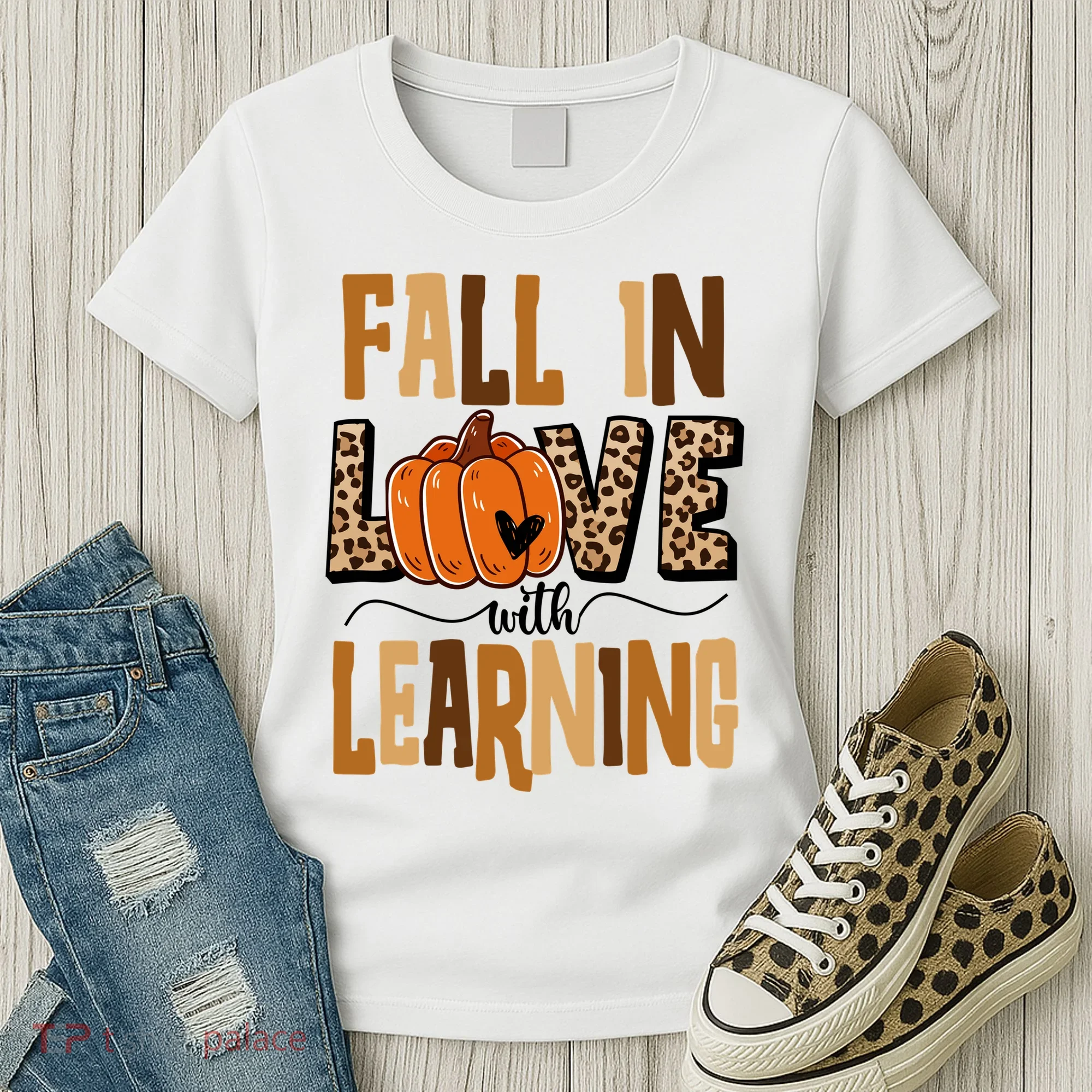 Fall In Love With Learning Teacher Gift Women's T-Shirt