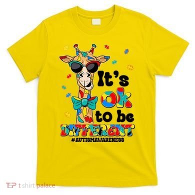 Funny ItS Ok To Be Different Autism Awareness Giraffe T-Shirt