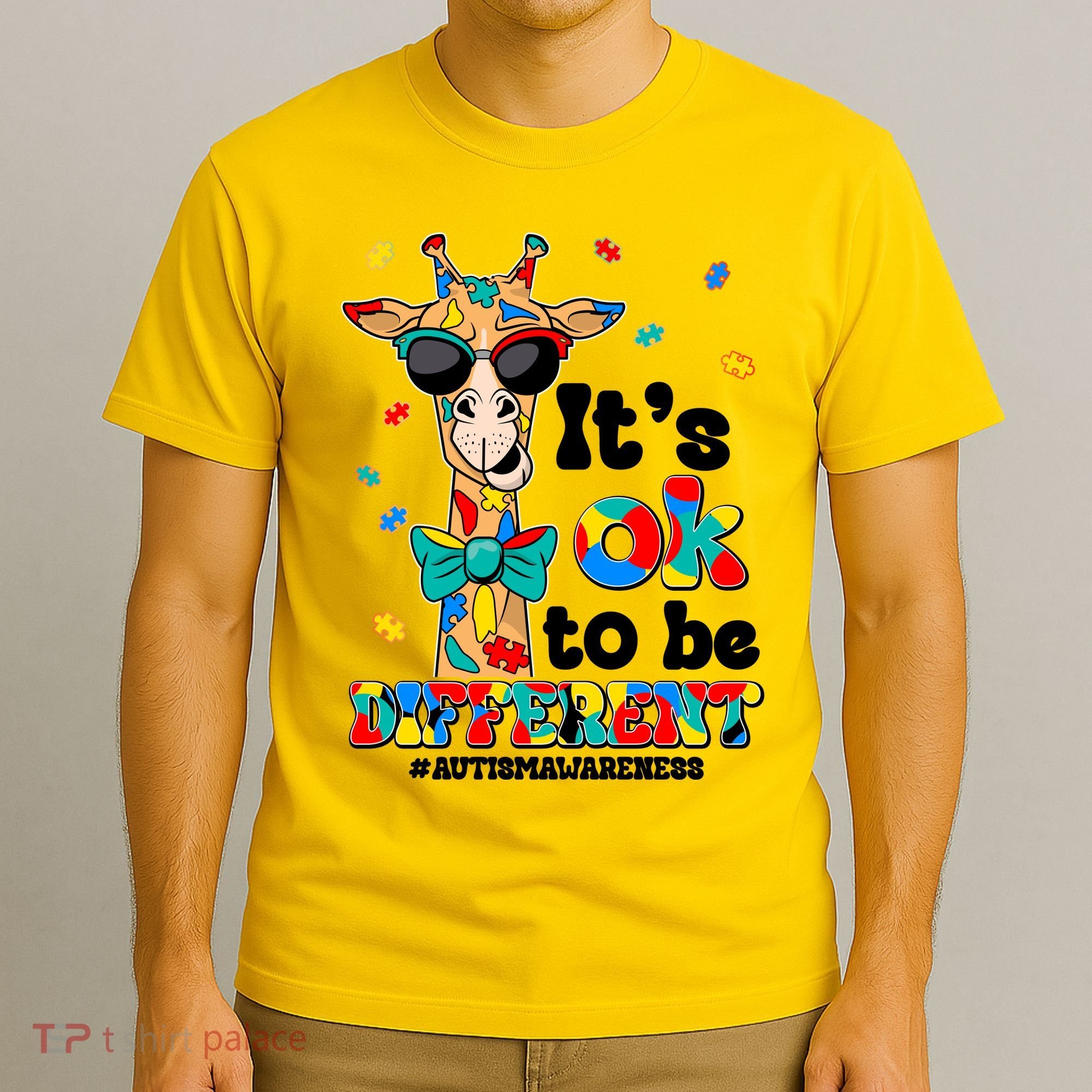 Funny ItS Ok To Be Different Autism Awareness Giraffe T-Shirt