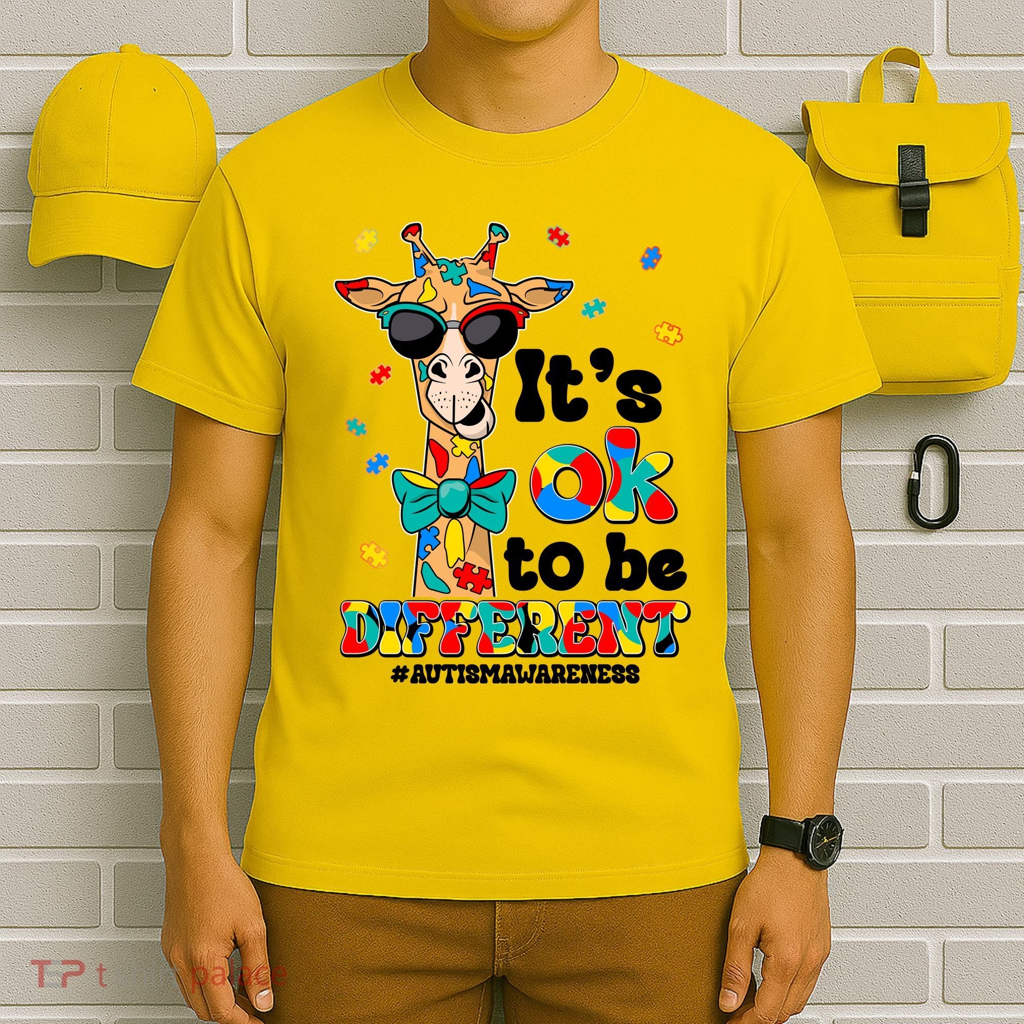 Funny ItS Ok To Be Different Autism Awareness Giraffe T-Shirt