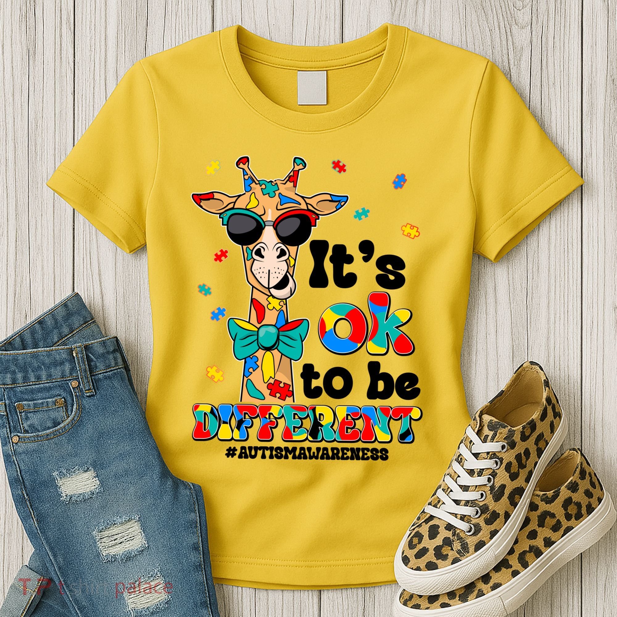 Funny ItS Ok To Be Different Autism Awareness Giraffe Women's T-Shirt