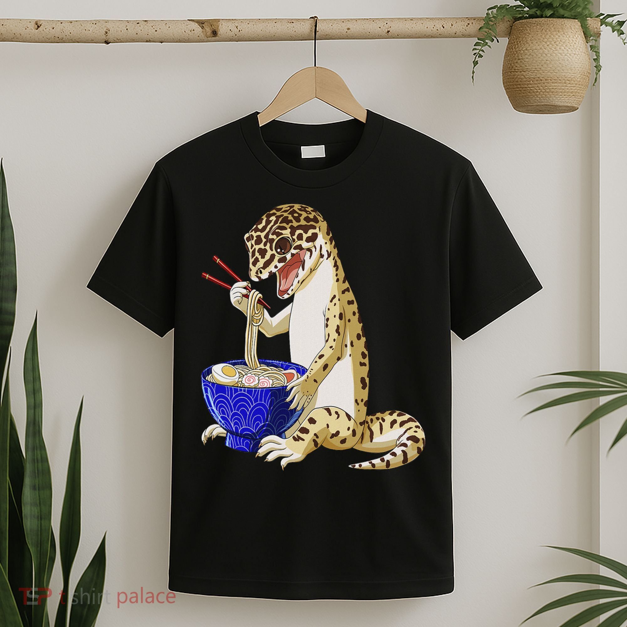 Funny Japanese Kawaii Ramen Reptile Leopard Gecko T-Shirt