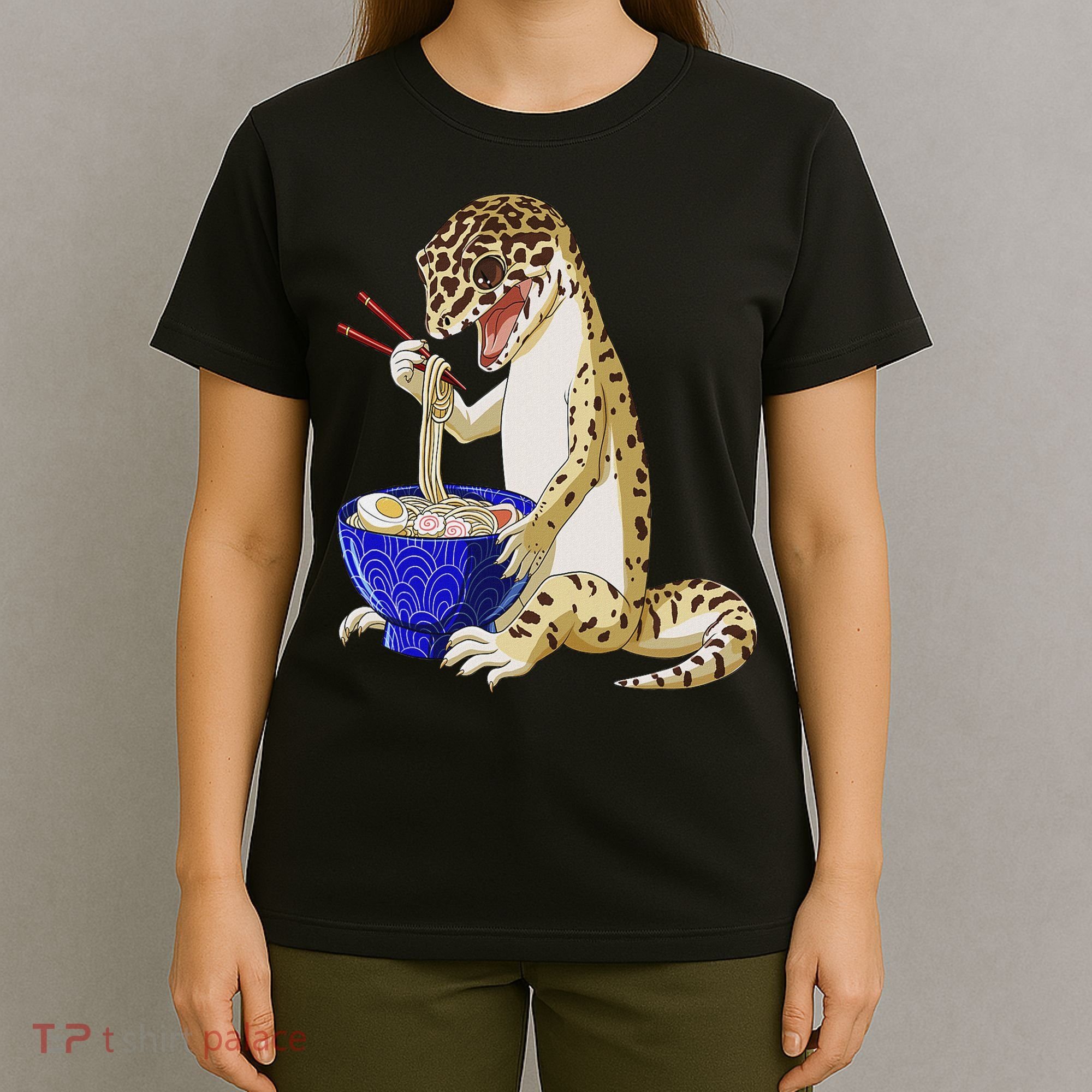 Funny Japanese Kawaii Ramen Reptile Leopard Gecko T-Shirt