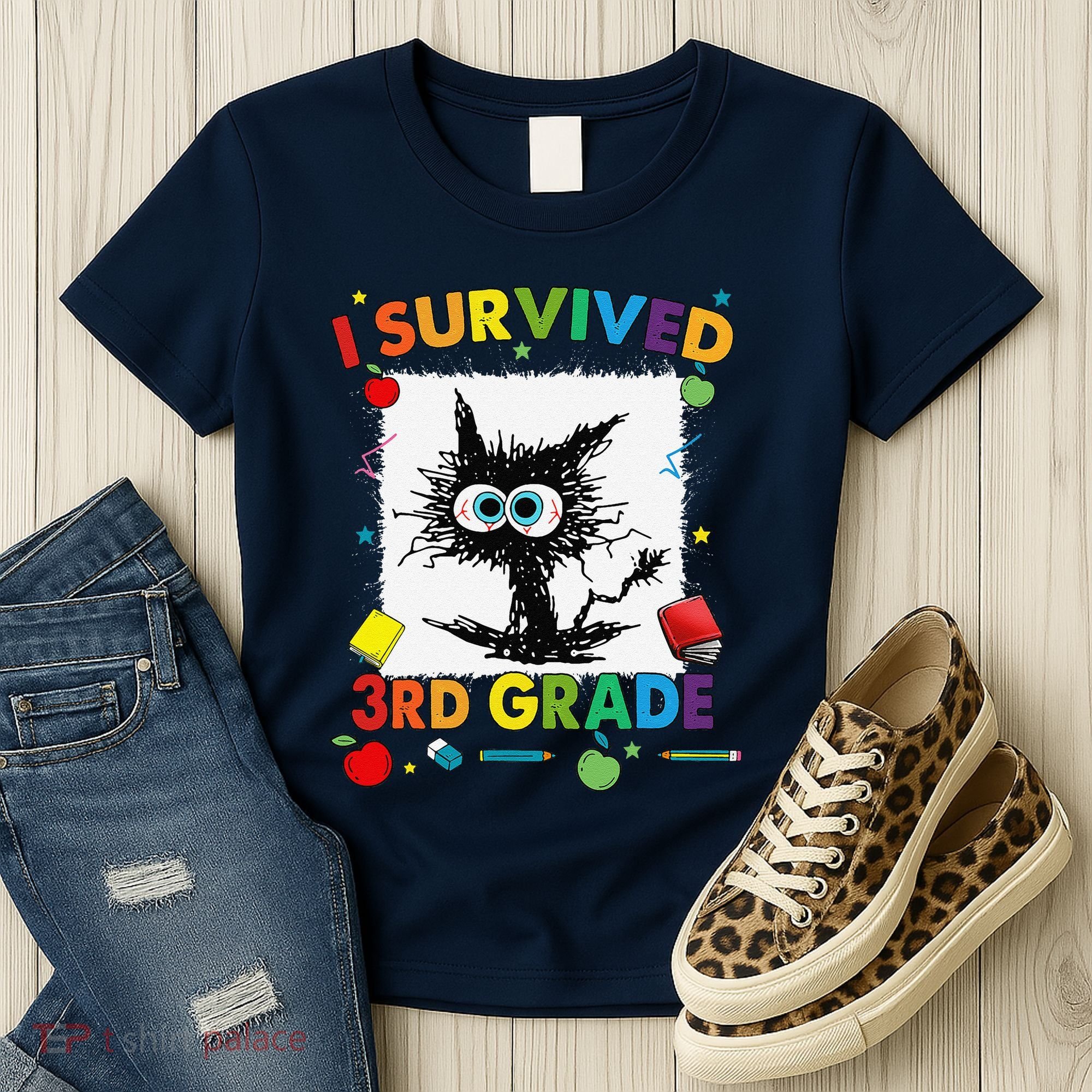 Funny Last Day Of Third 3rd Grade I Survived Third 3rd Grade Women's T-Shirt