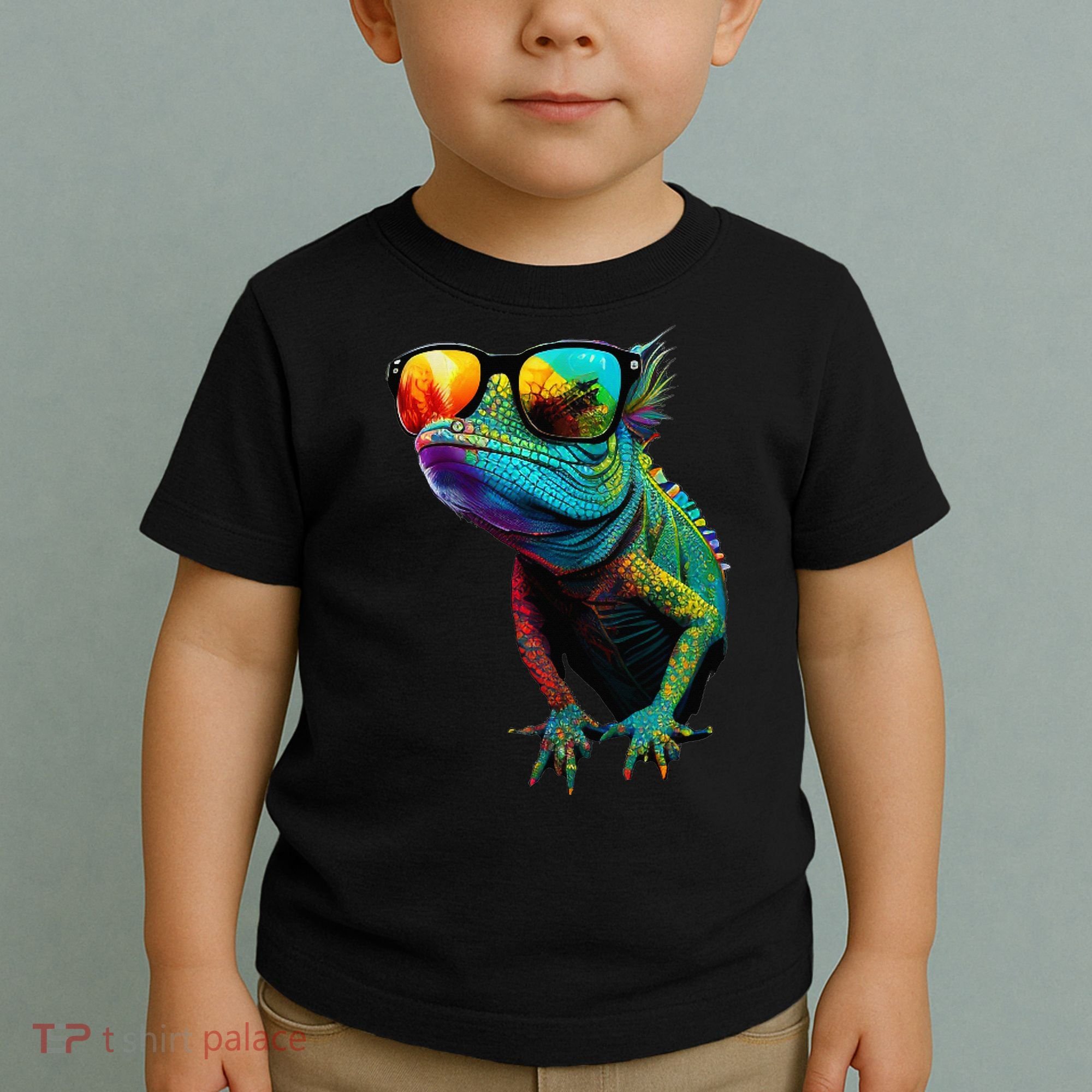 Funny Lizard With Sunglasses For Iguana & Reptiles Lovers Toddler T-Shirt