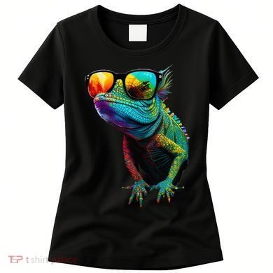 Funny Lizard With Sunglasses For Iguana & Reptiles Lovers Women's T-Shirt