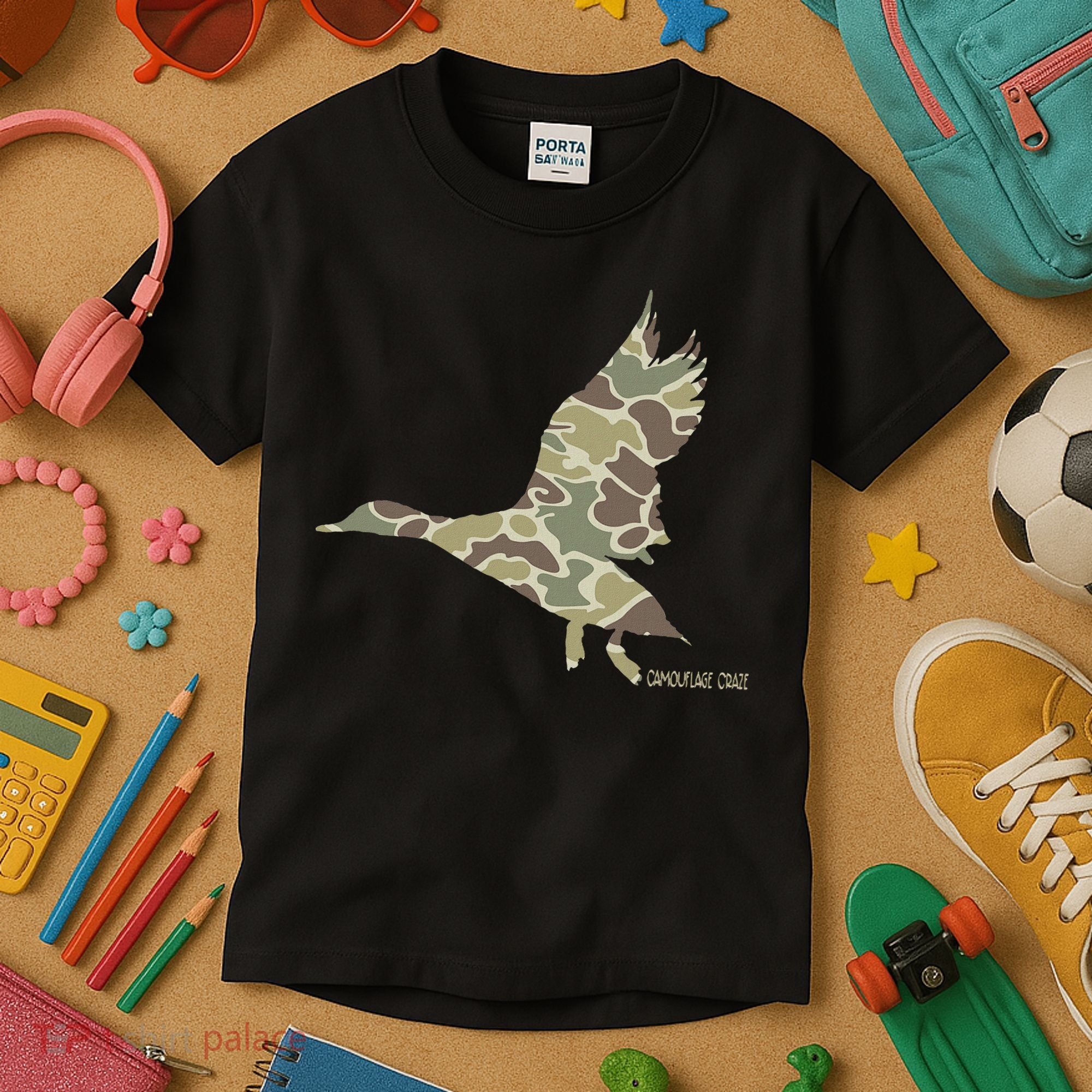 Flying Mallard Duck Camouflage Camo Duck Hunting Camo Hunter Kids T-Shirt