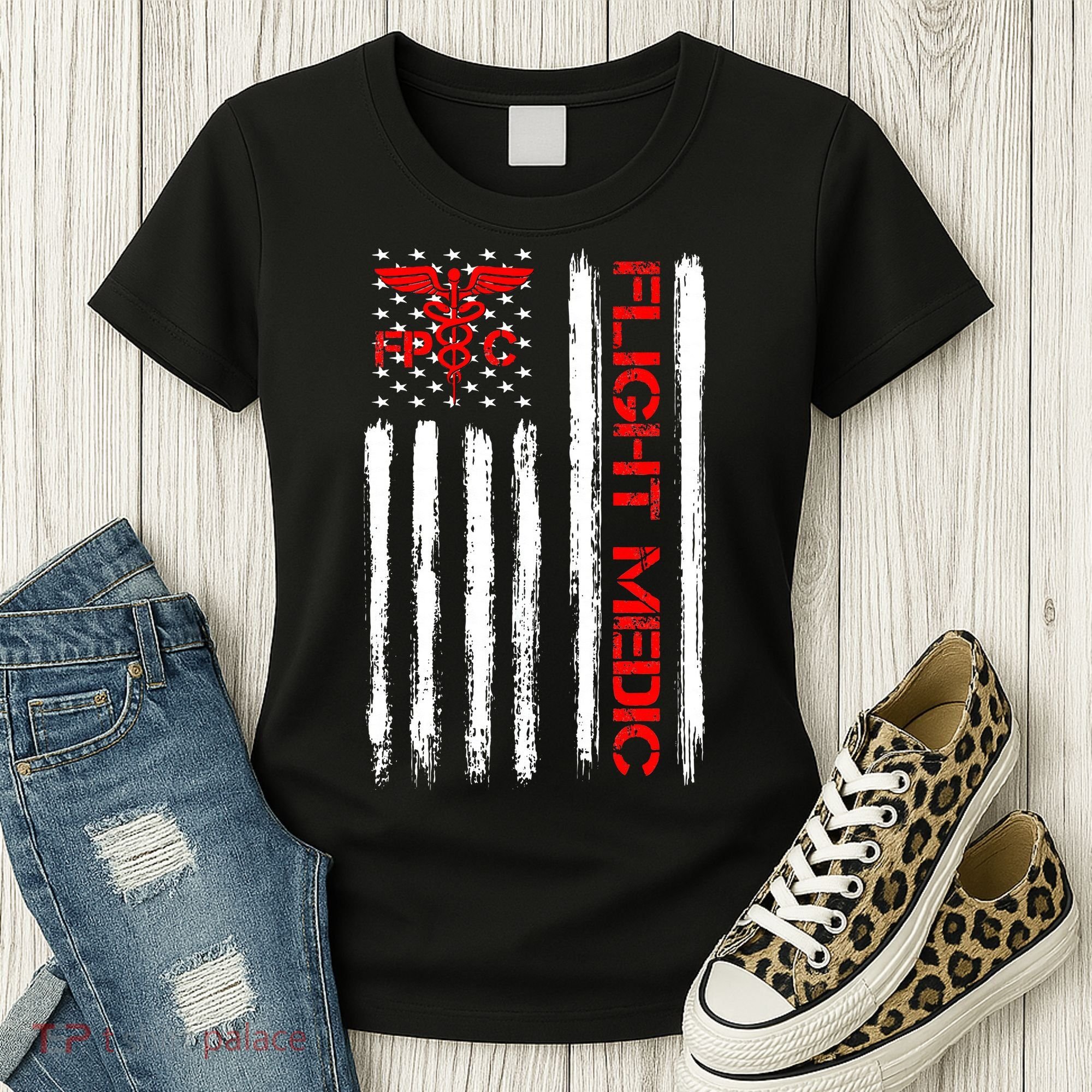 Flight Medic EMS EMT Nurse Paramedic US American Flag Gift Women's T-Shirt