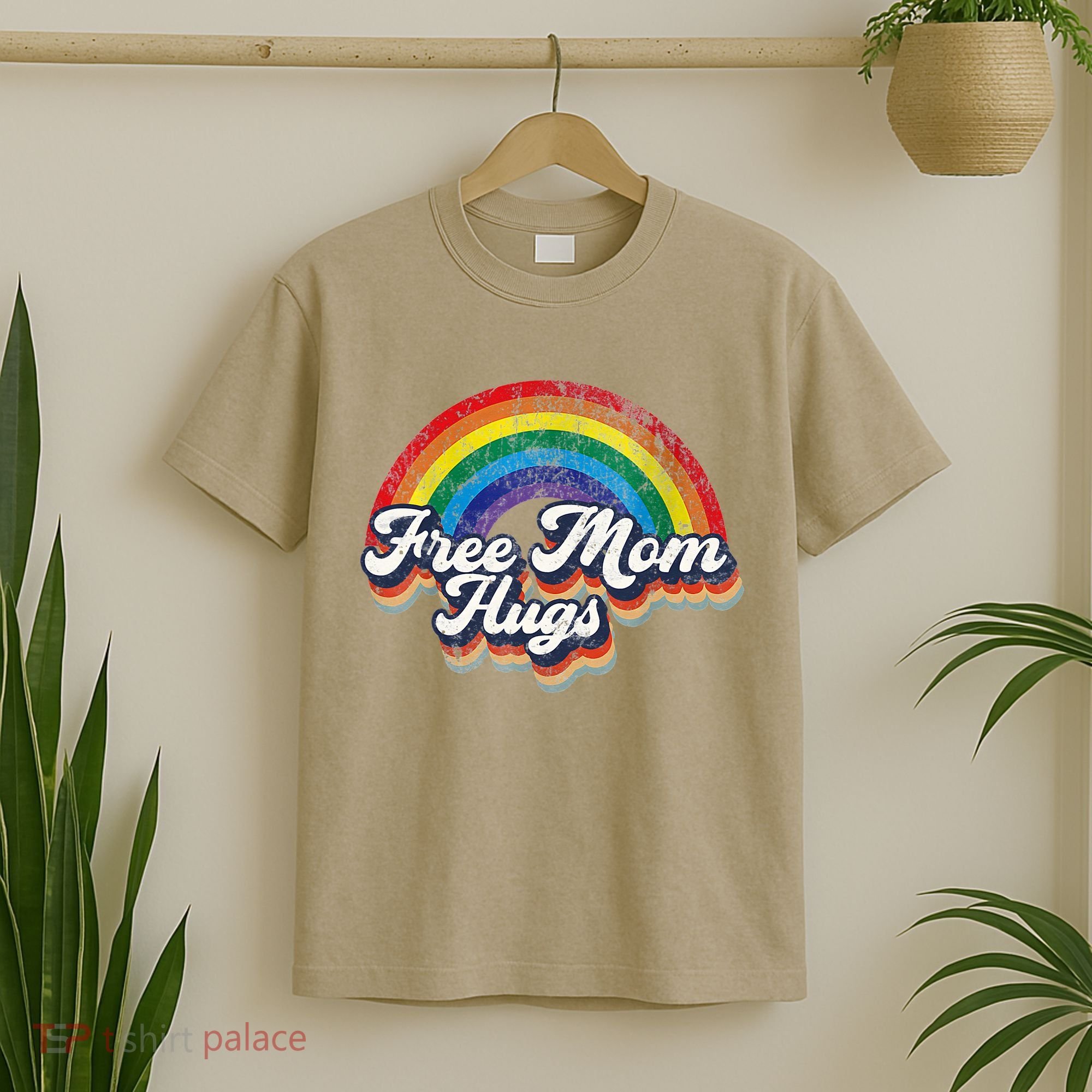 Free Mom Hugs Rainbow Heart LGBT Flag LGBT Pride Month T-Shirt
