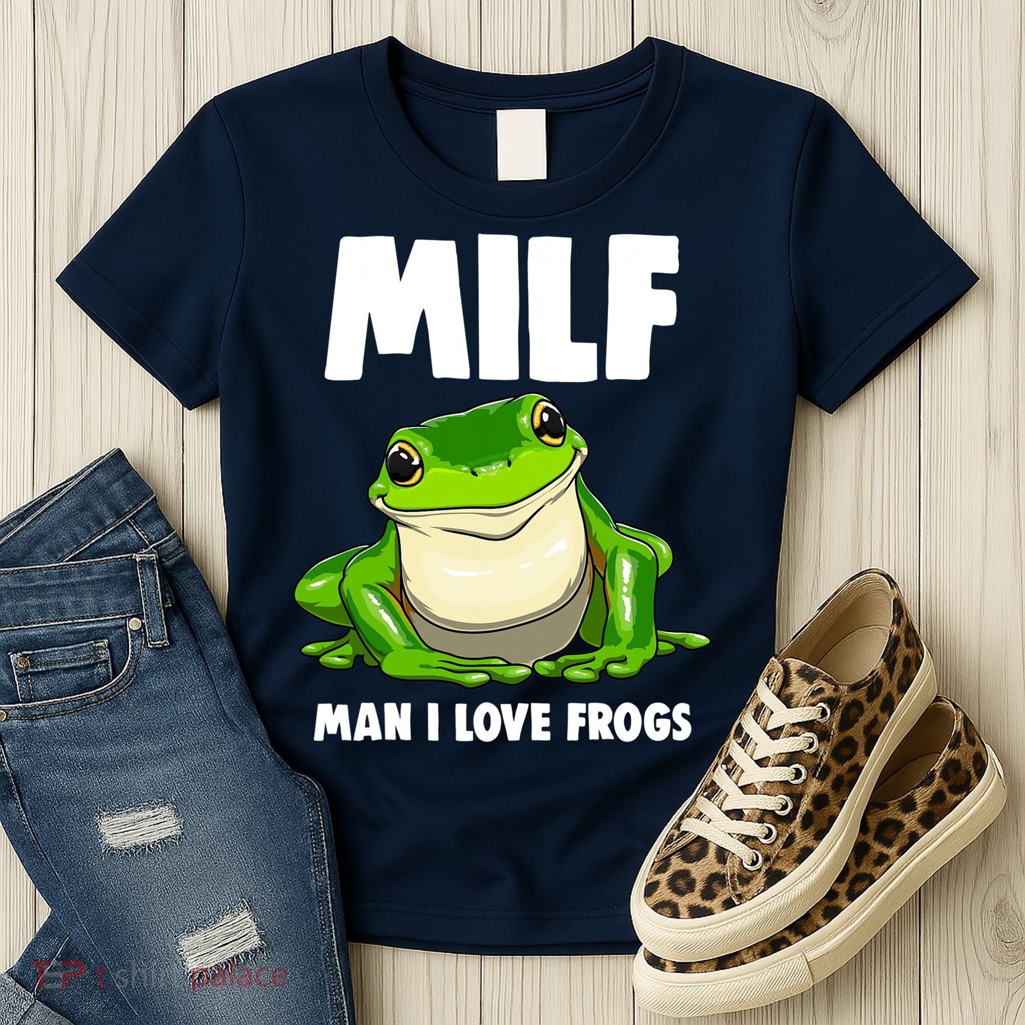 Funny Man I Love Frogs Tee Shirts Frog Love Women's T-Shirt