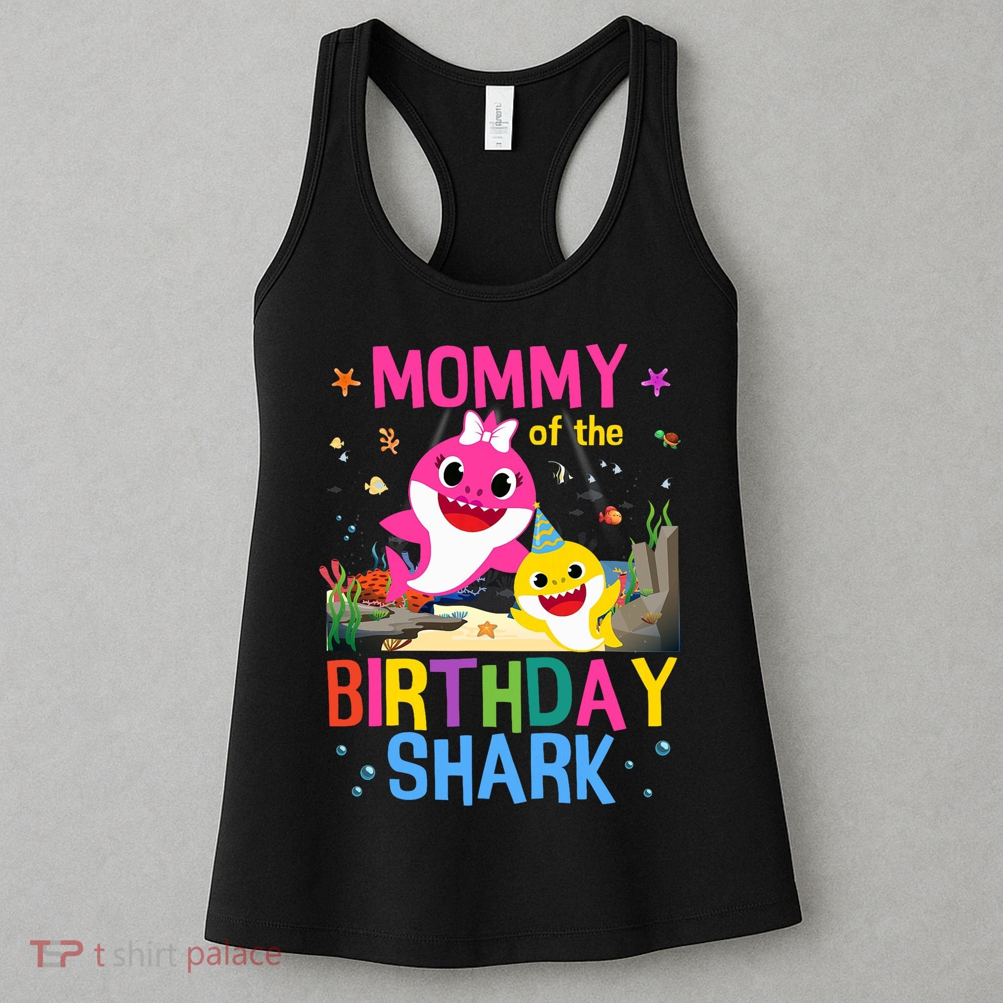 Funny Mommy Of The Birthday Family Shark  Women's Tank Top