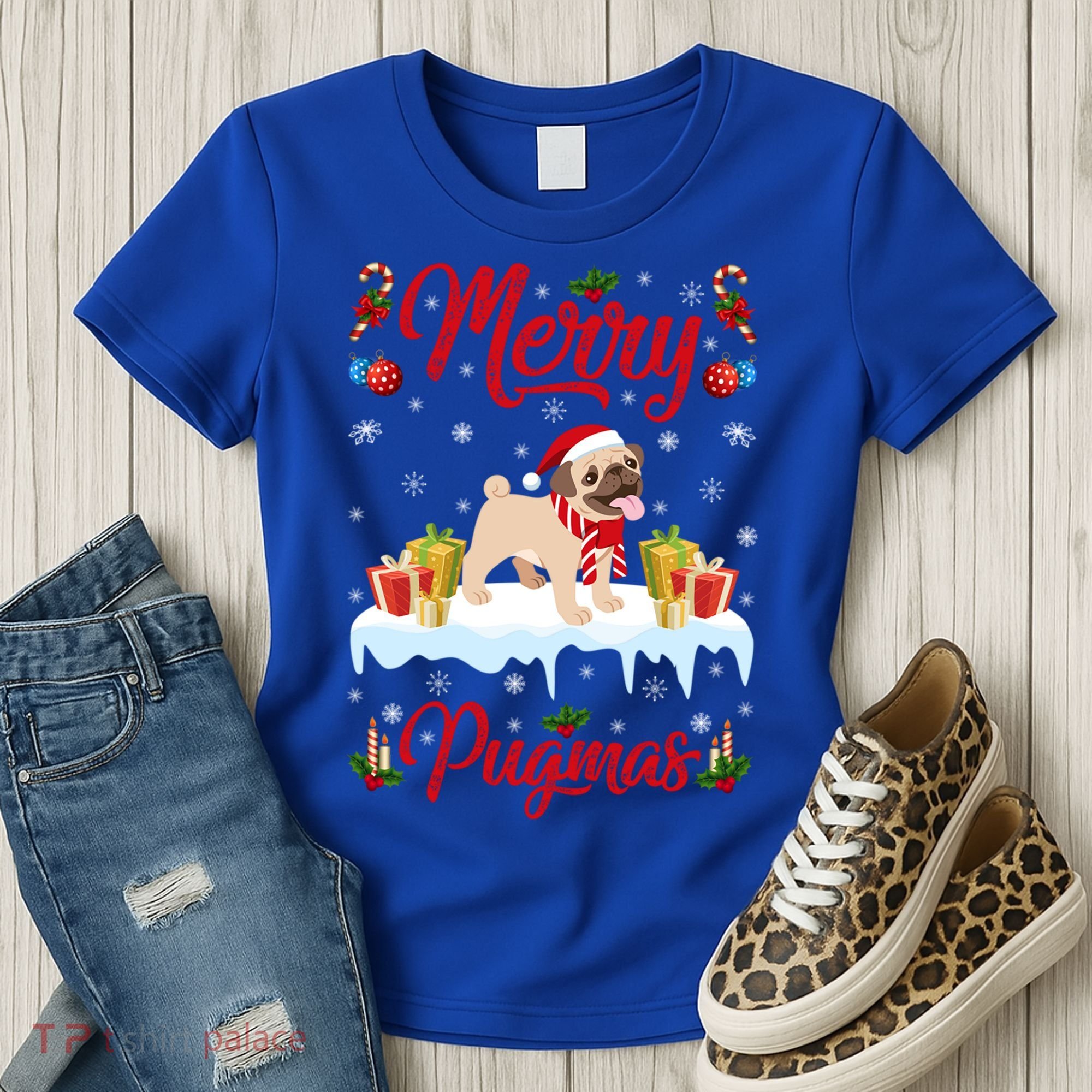 Funny Merry Pugmas Xmas Gift Santa Hat Pug Christmas Gift Women's T-Shirt