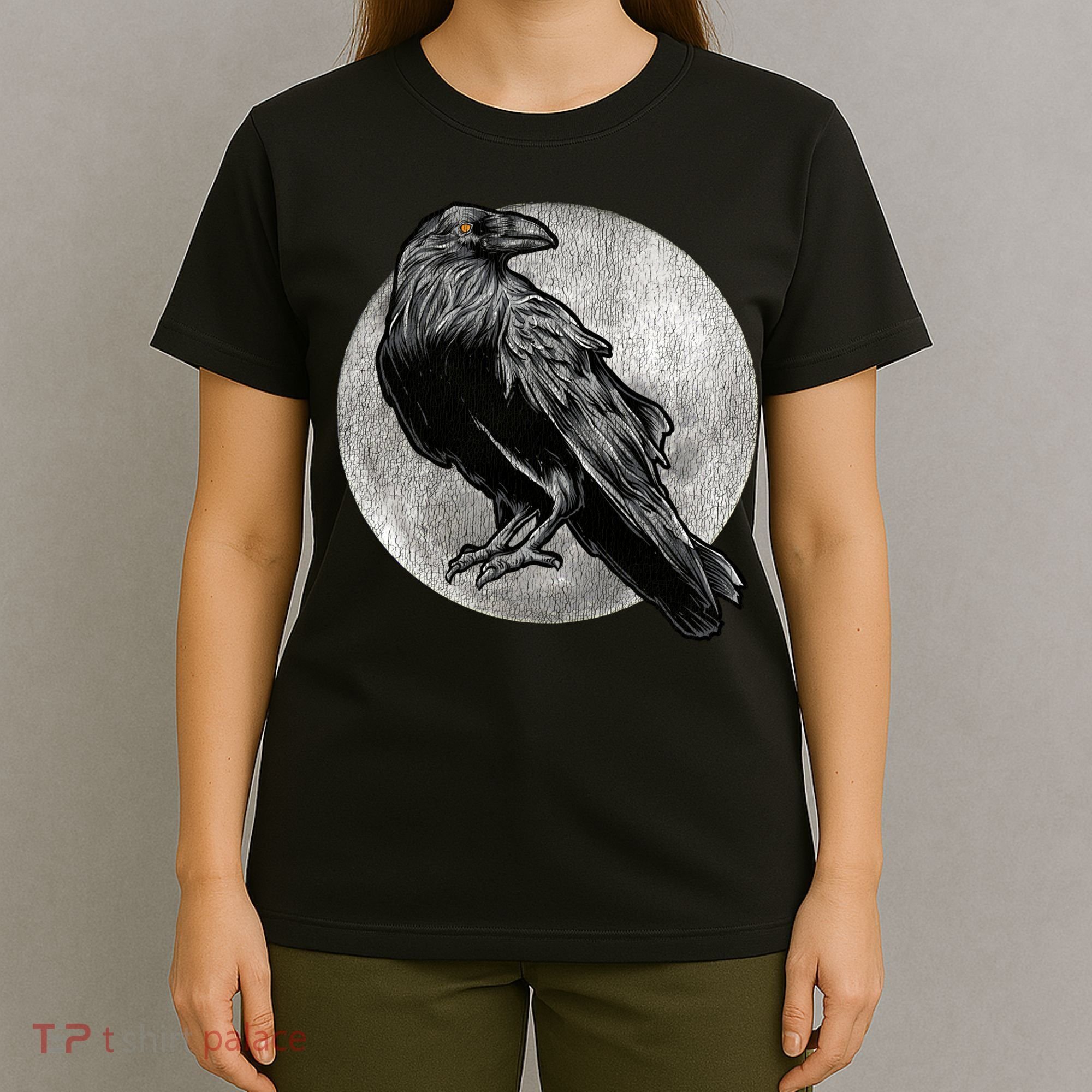 Full Moon Raven Bird Gift Scary Crow T-Shirt