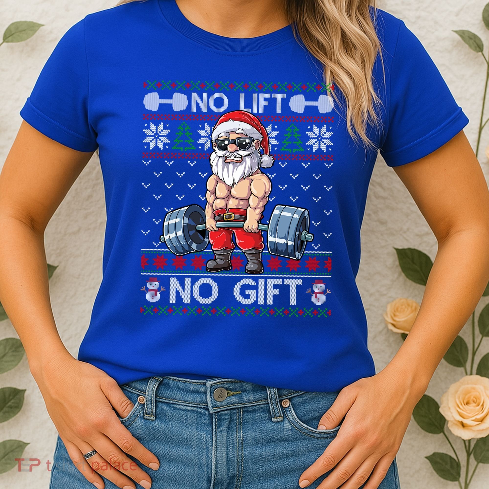 Funny Muscle Santa Lifting Christmas Ugly Christmas Sweater Gift Women's T-Shirt