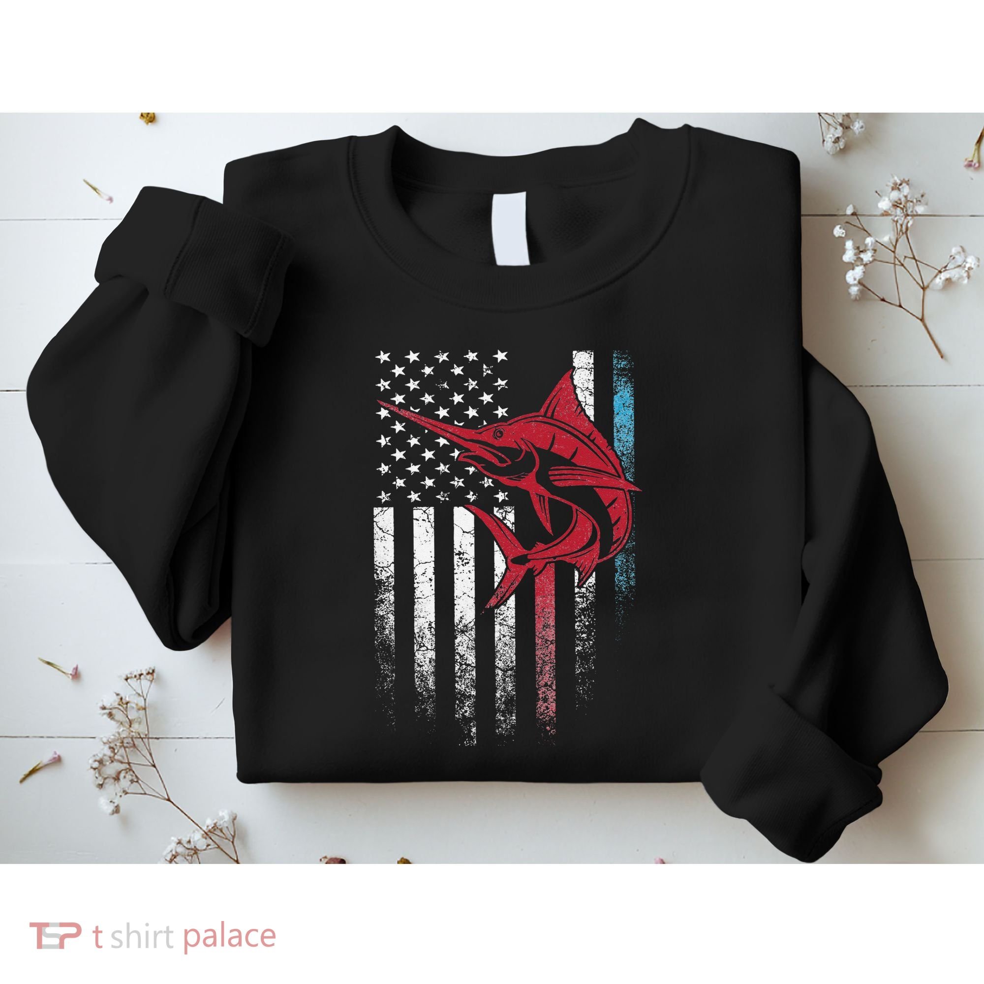 Fishing Marlin Swordfish Fish 4th of July American Flag USA Sweatshirt