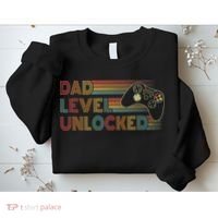 Funny New Dad Dad Level Unlocked Gaming Gamer Dad Sweatshirt thumb 2