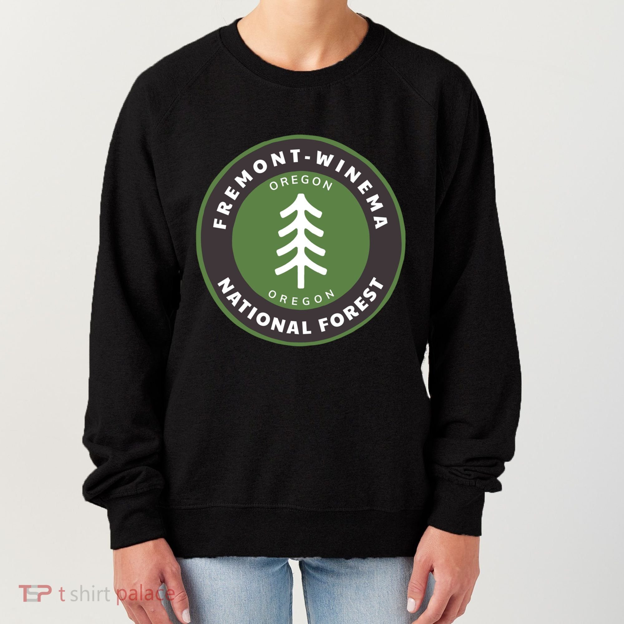 Fremontwinema National Forest Oregon Or Tree Badge Gift Women's Sweatshirt