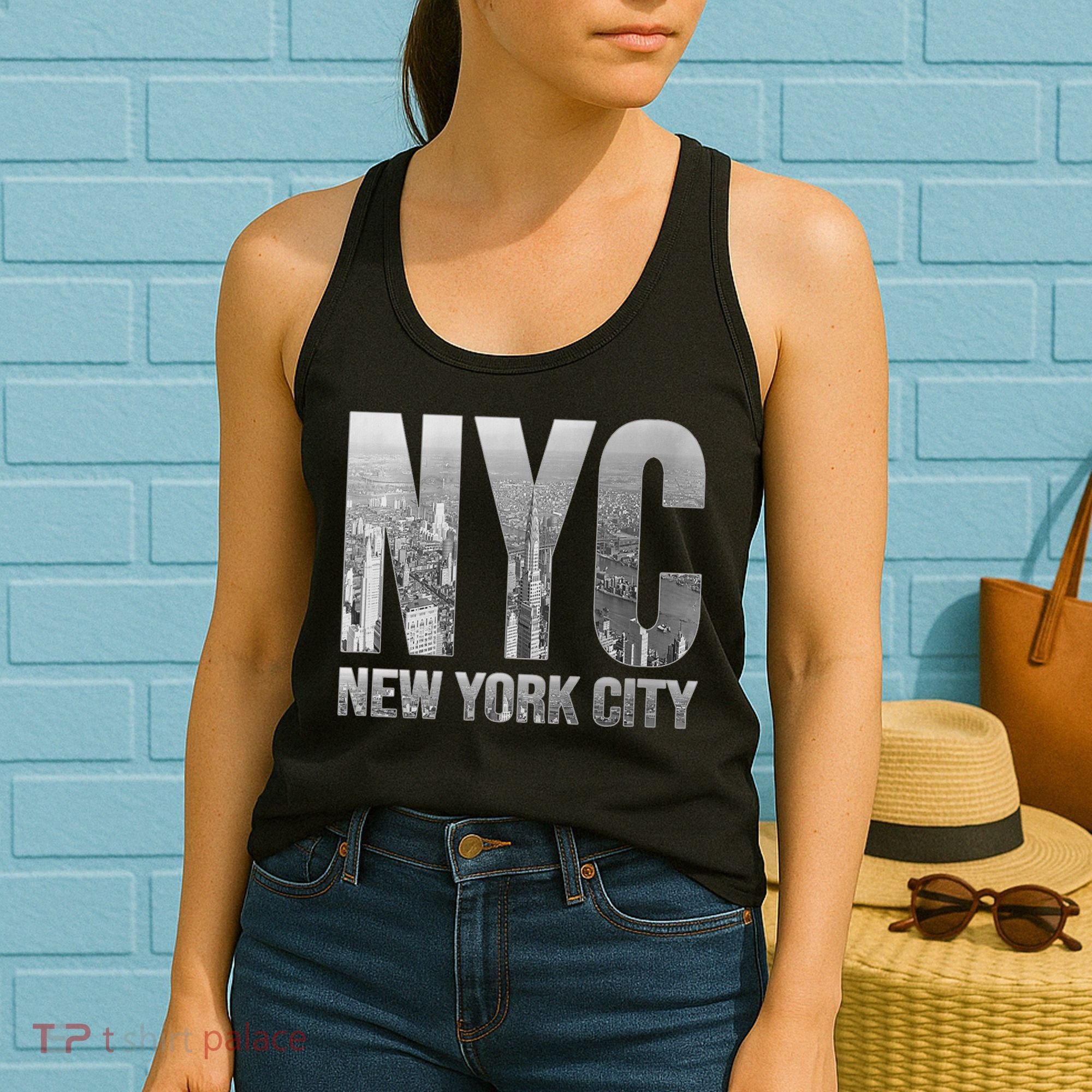 Funny Nyc Skylines New York City That Never Sleeps Gift Women's Tank Top