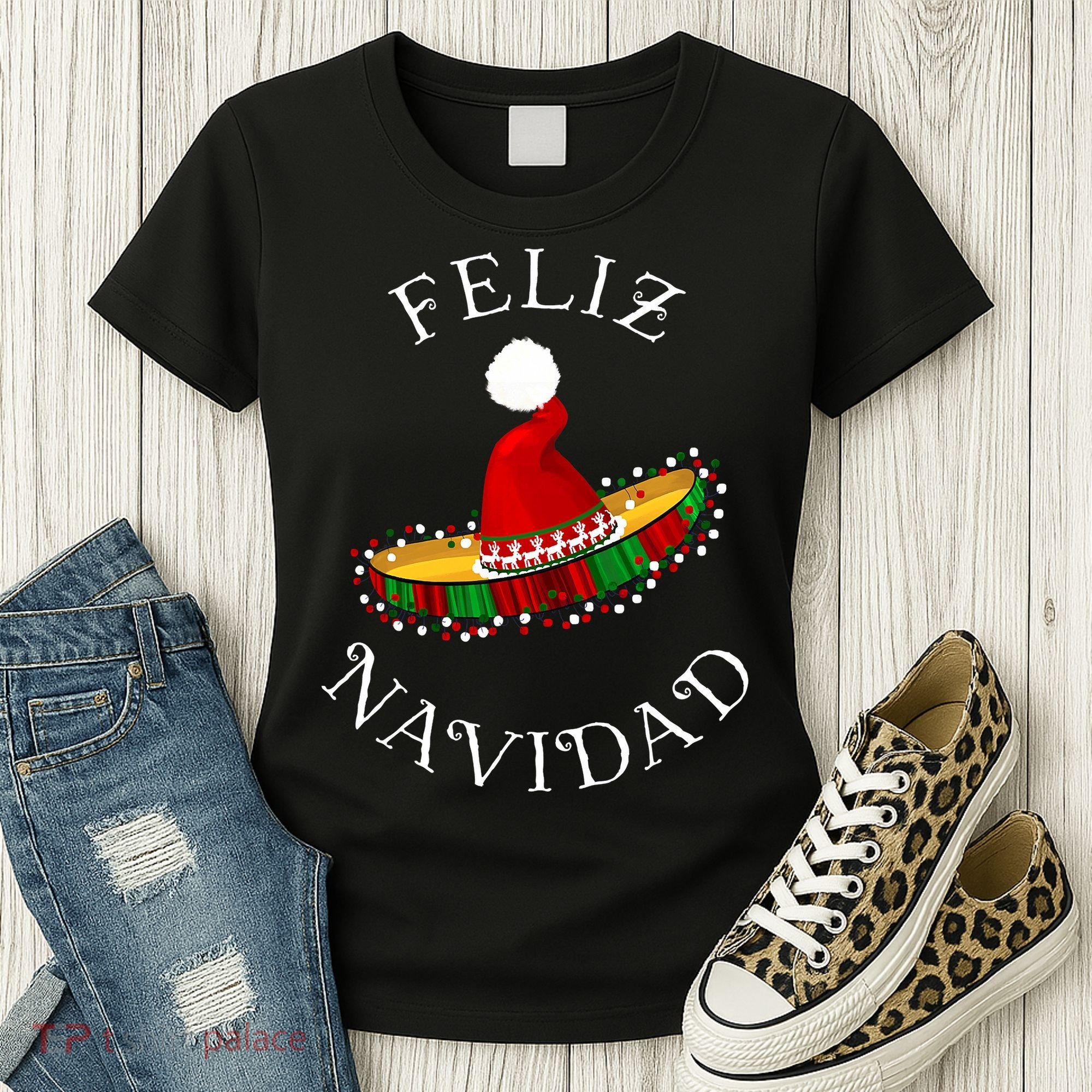 Feliz Navidad' Santa Hat Sombrero Funny Christmas in Mexico Women's T-Shirt
