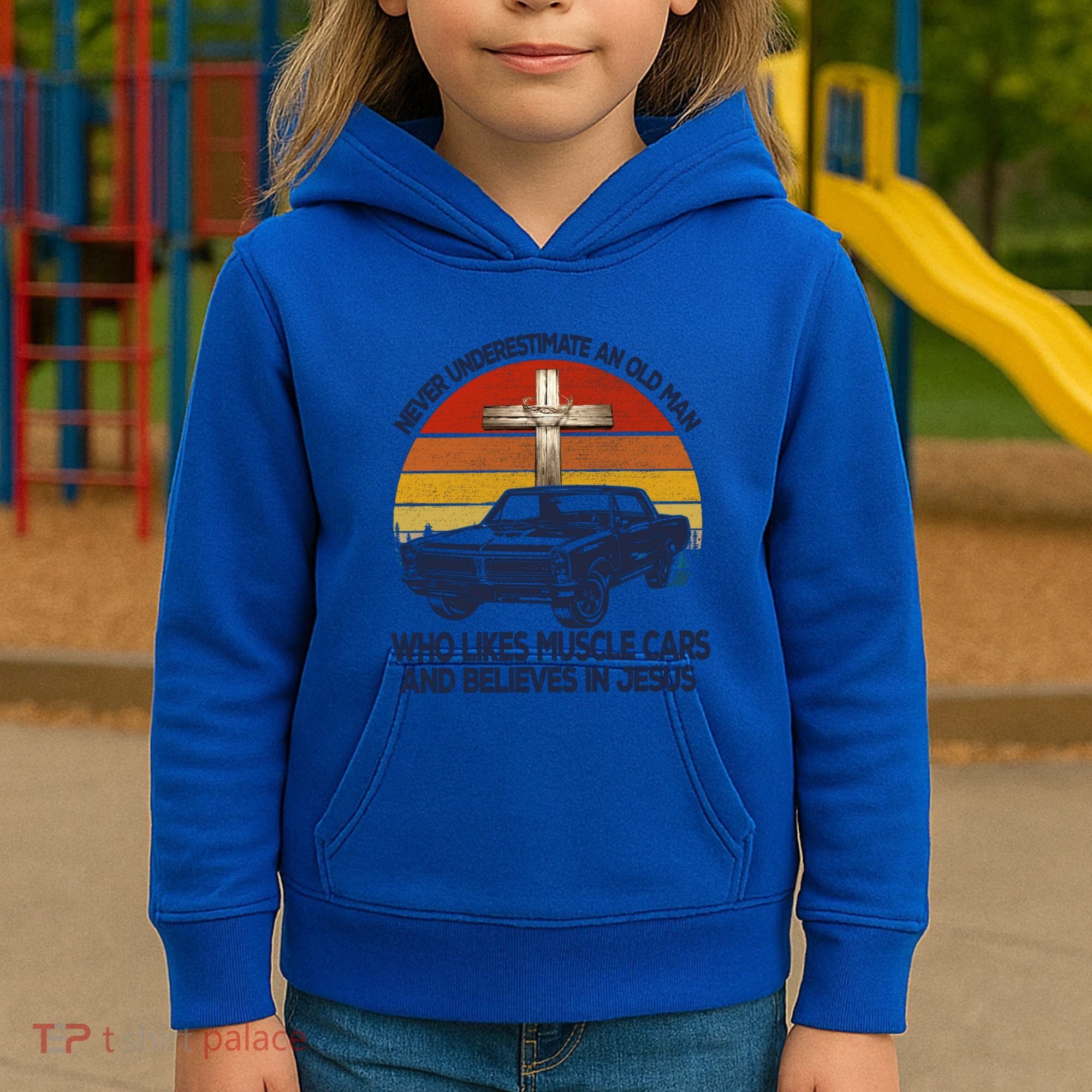 Funny Never Underestimate An Old Likes Muscle Car Outfit Gift Kids Hoodie