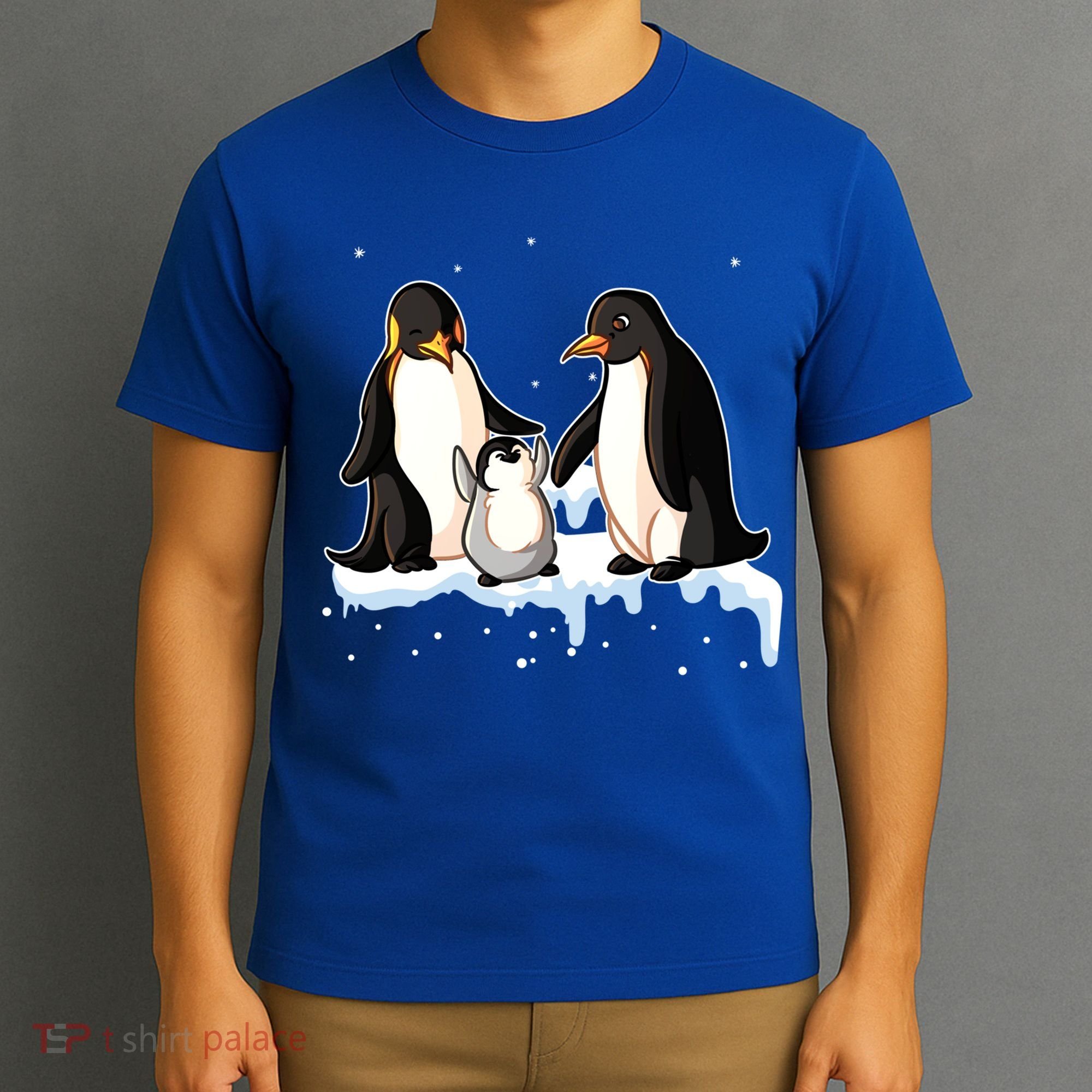 Family Of Penguin Funny Gift T-Shirt
