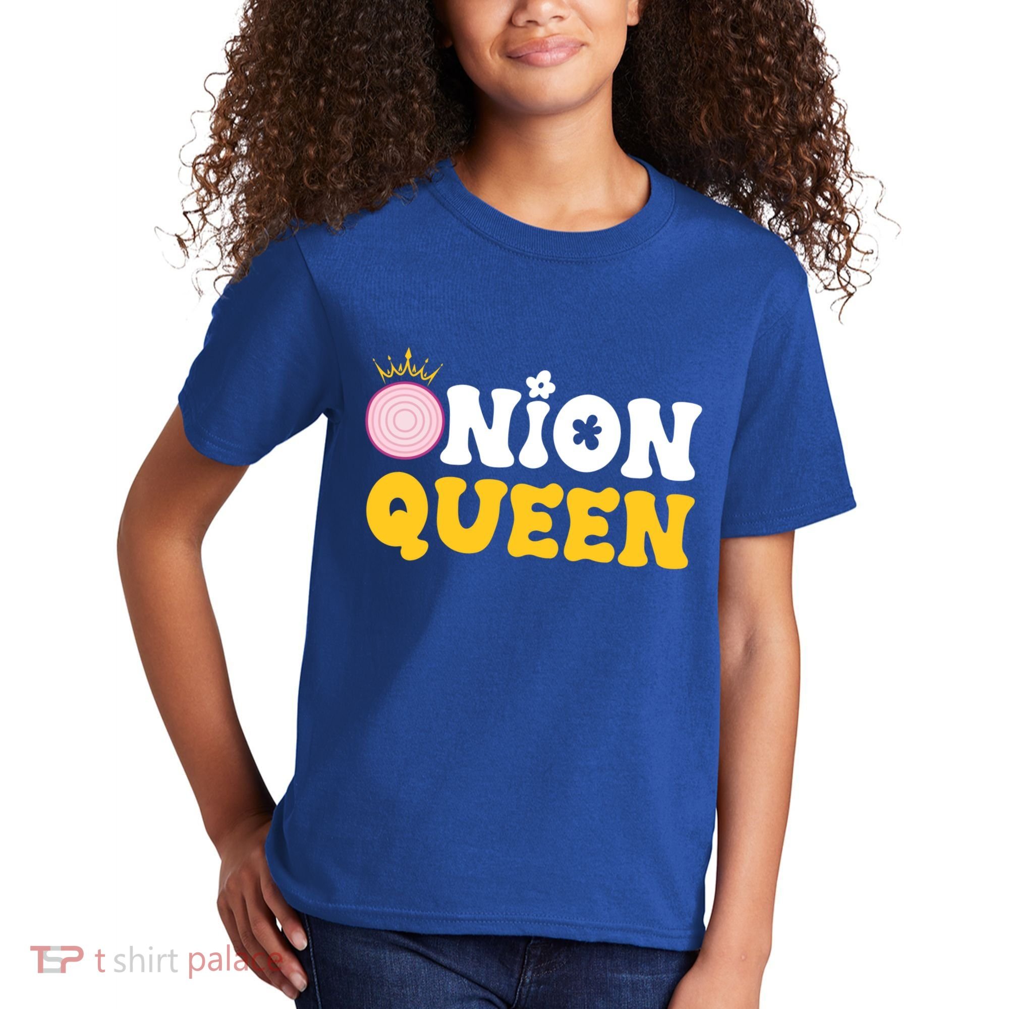 Funny Onion Queen Mom Fruit Vegetable Mother's Day Gardener Cool Gift Kids T-Shirt