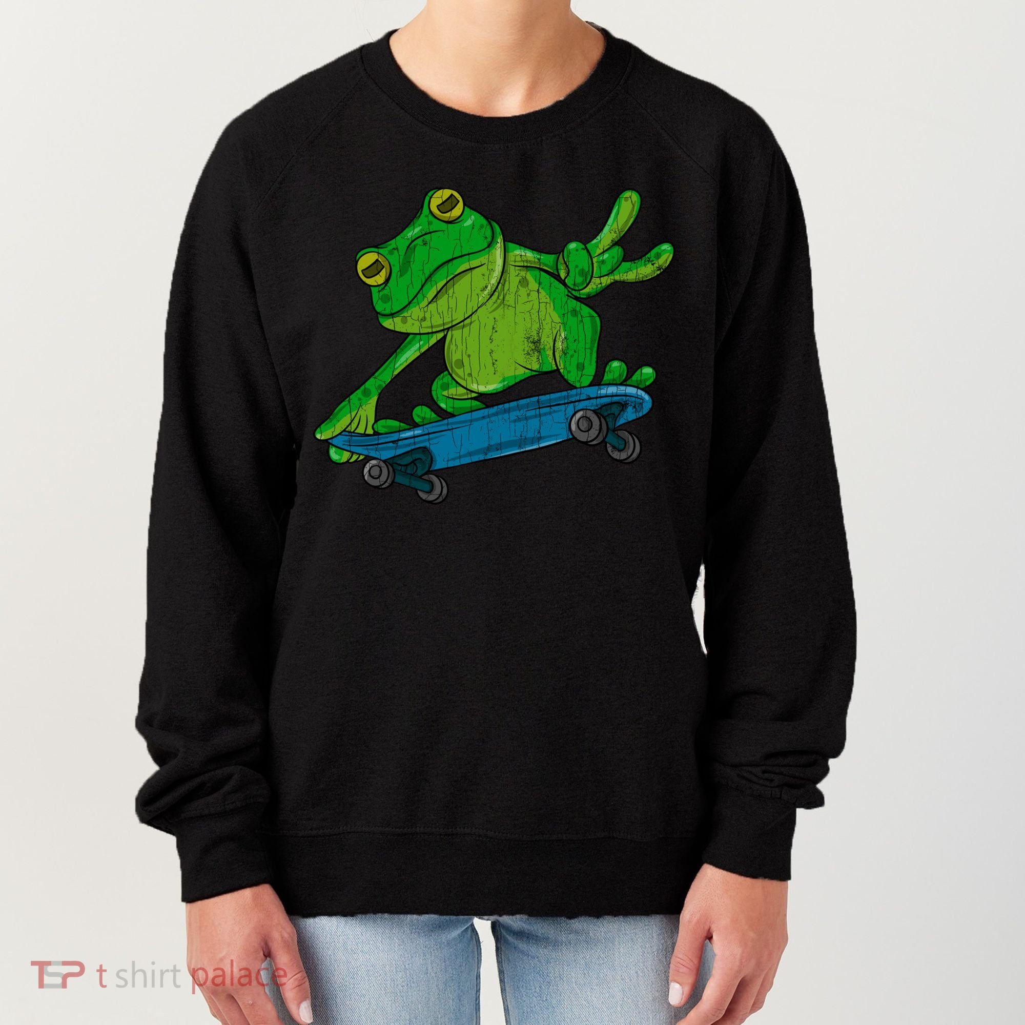 Frog On Skateboard Funny Graphic Cute Gift Women's Sweatshirt