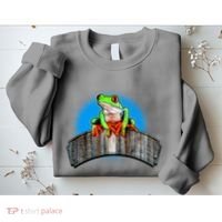 Frog On Wood Panel Sweatshirt thumb 2