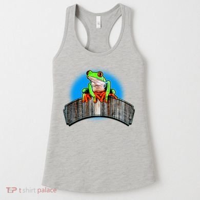 Frog On Wood Panel Women's Tank Top