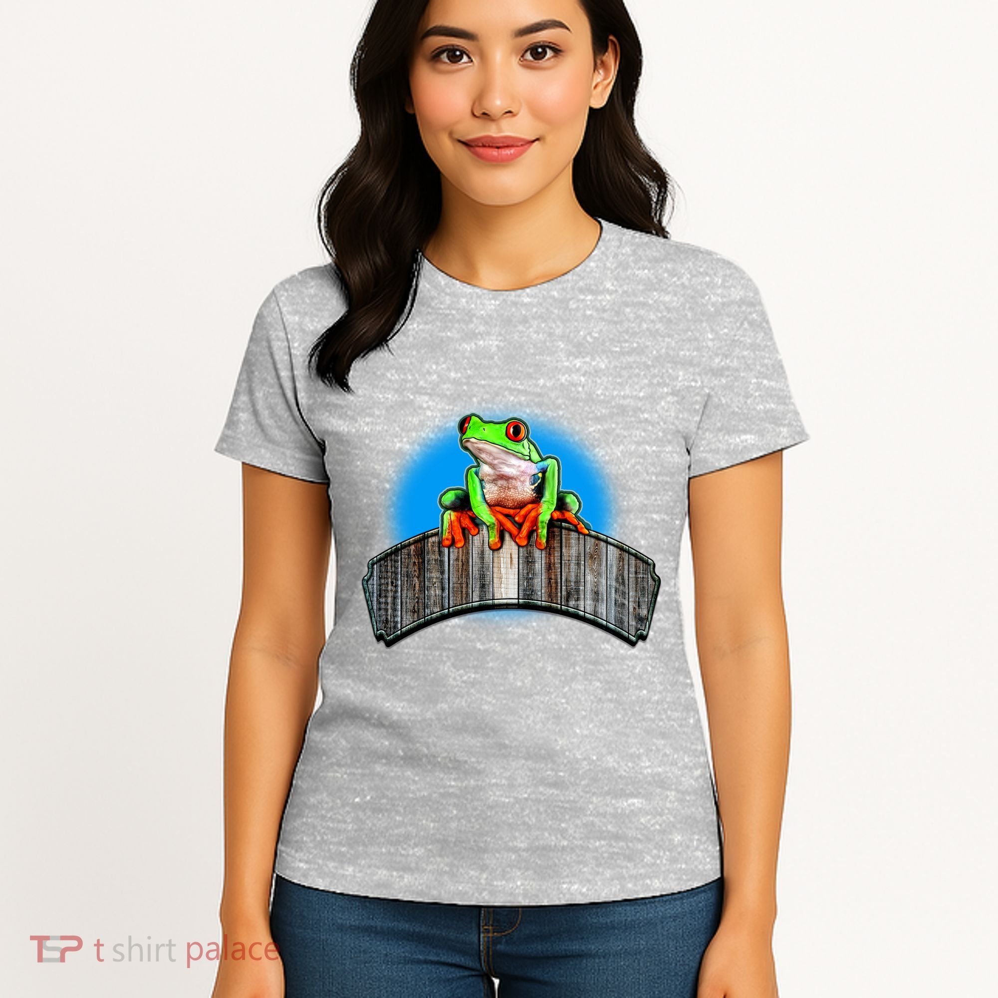 Frog On Wood Panel Women's T-Shirt