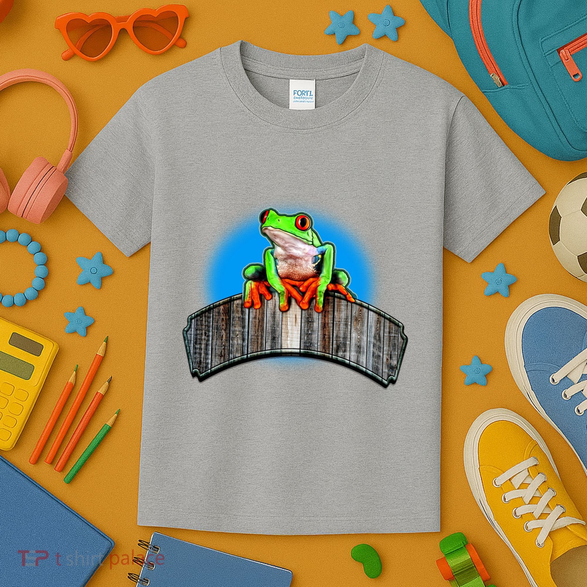 Frog On Wood Panel Kids T-Shirt