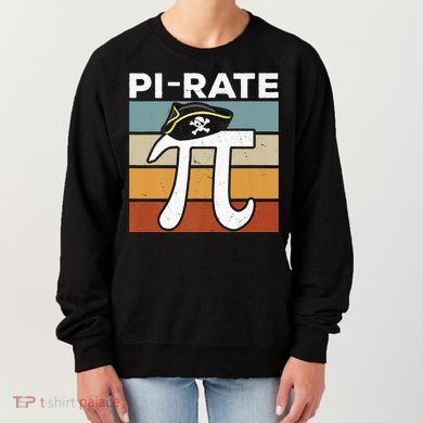Funny Pi-rate - Happy Pi Day Math Geek Pirate Lover Women's Sweatshirt