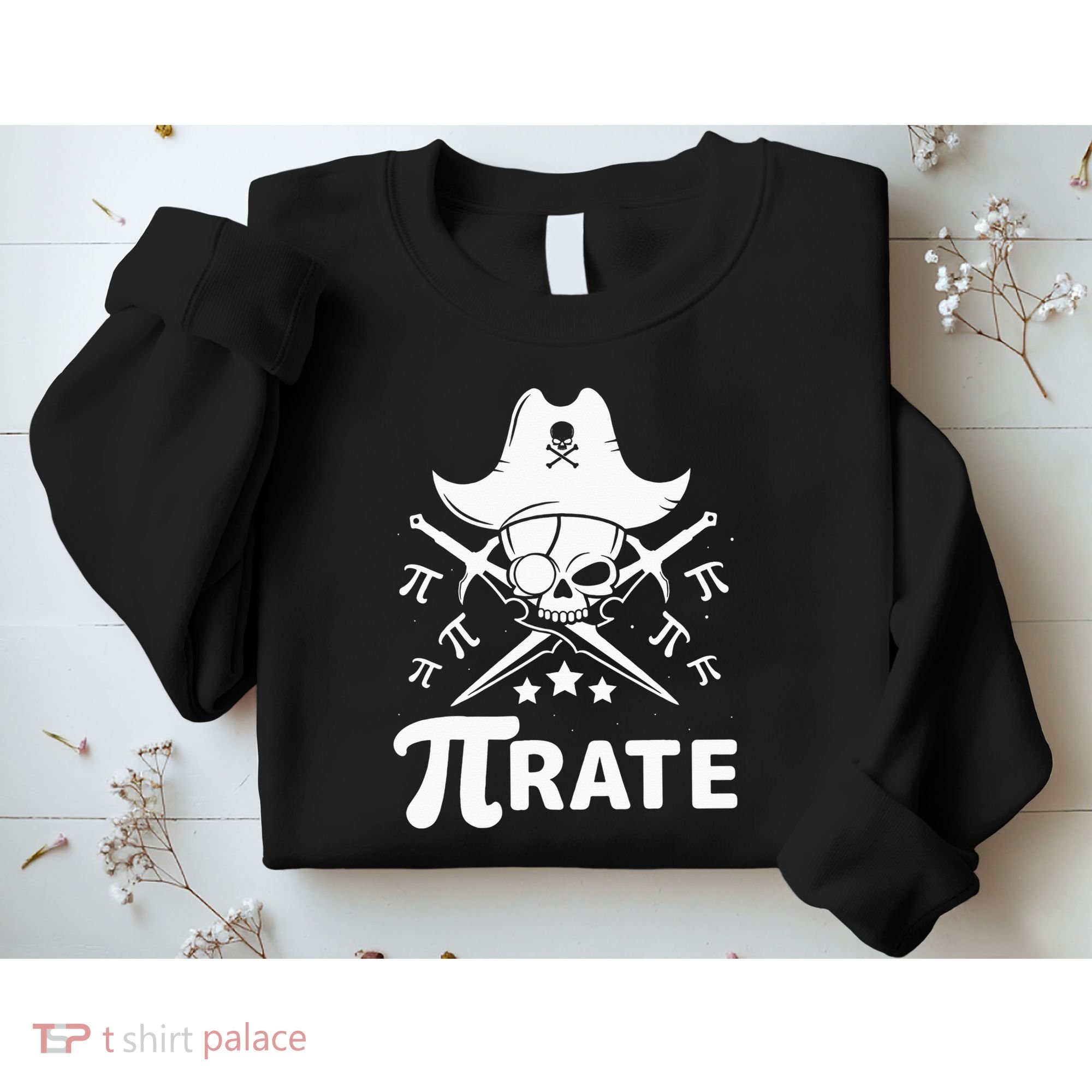 Funny Pi-Rate Happy Pi Day Math Pirate Pun Sweatshirt