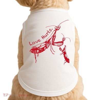 Funny Praying Mantis Retro Love Hurts Graphic Doggie Tank