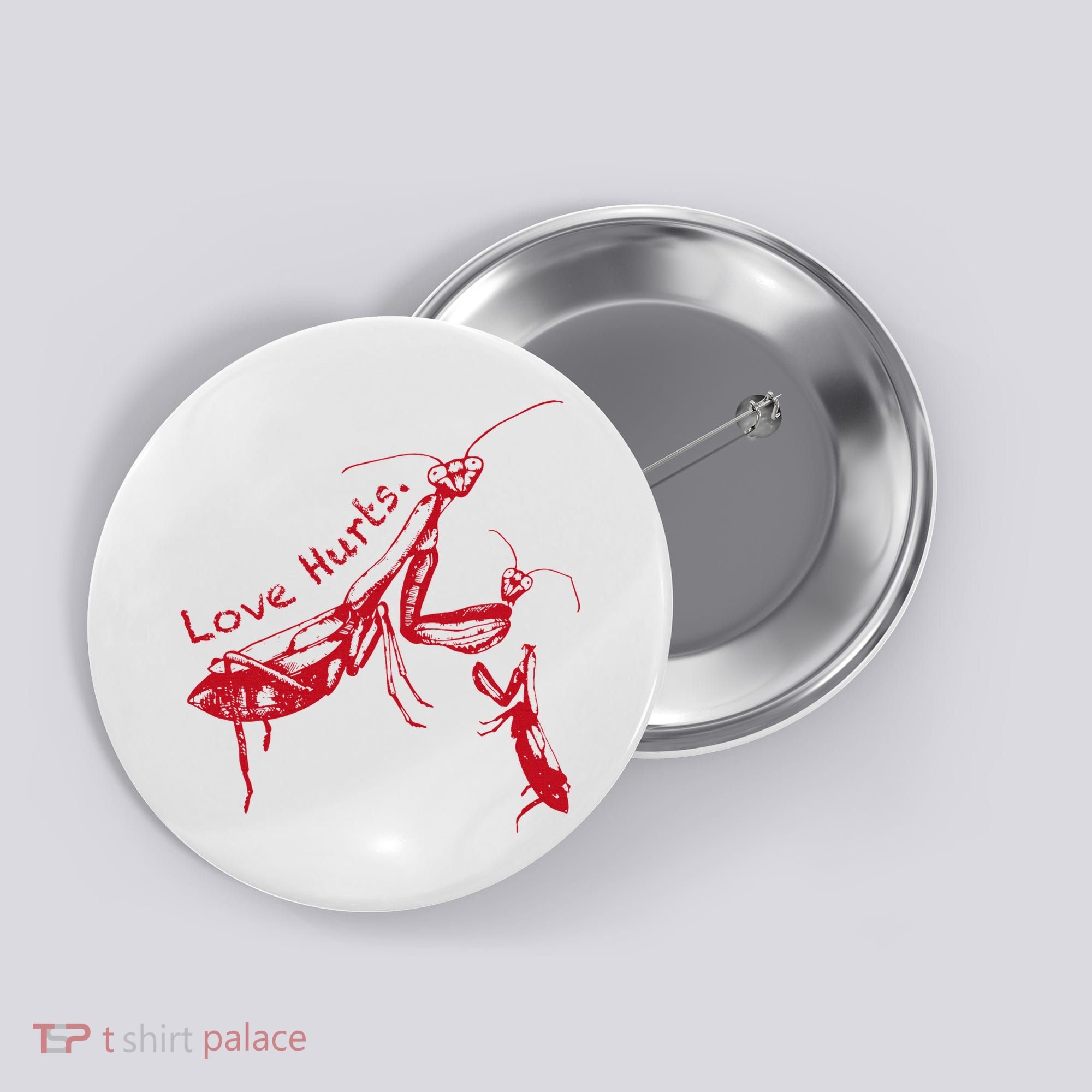 Funny Praying Mantis Retro Love Hurts Graphic Button