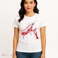 Funny Praying Mantis Retro Love Hurts Graphic Women's T-Shirt thumb 4
