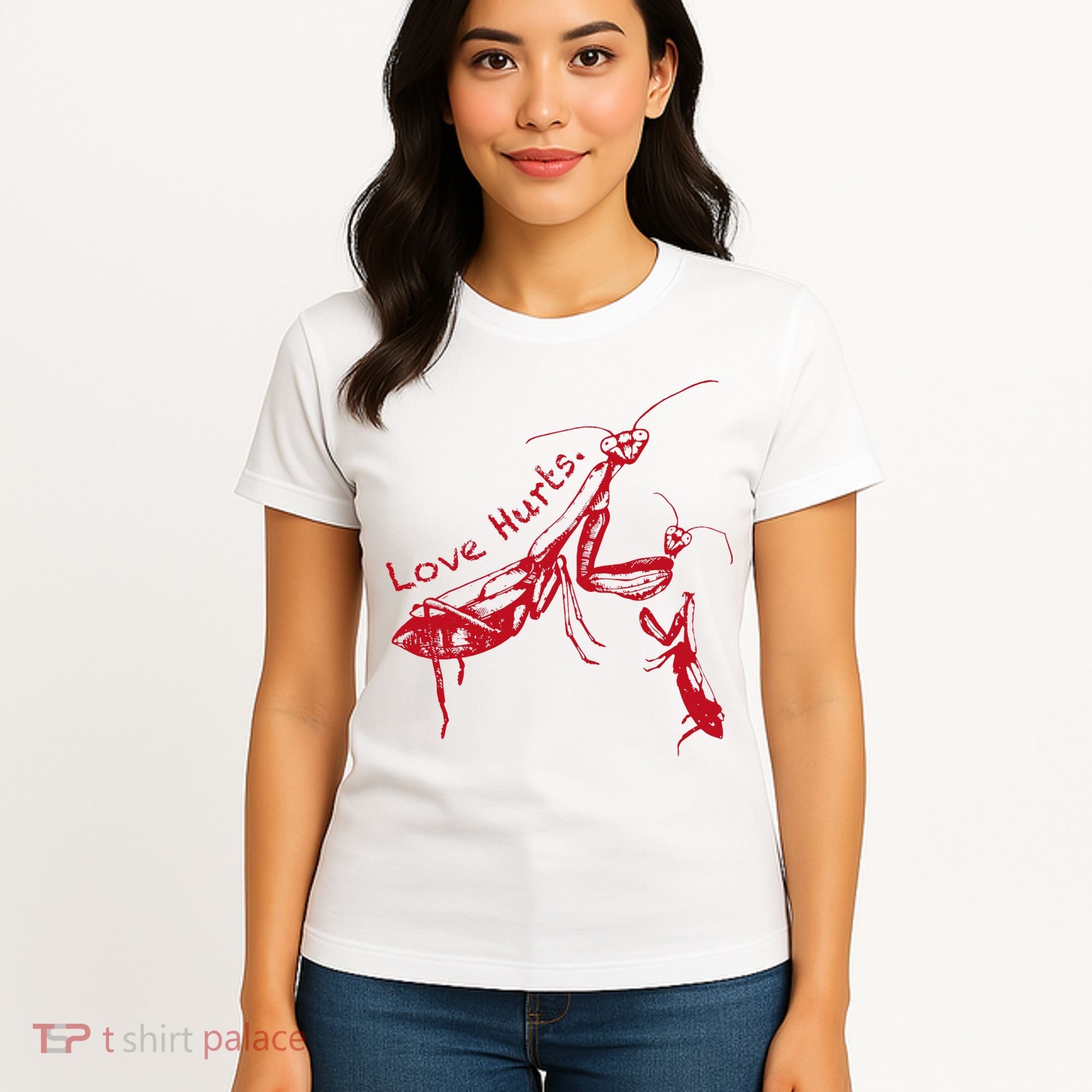 Funny Praying Mantis Retro Love Hurts Graphic Women's T-Shirt