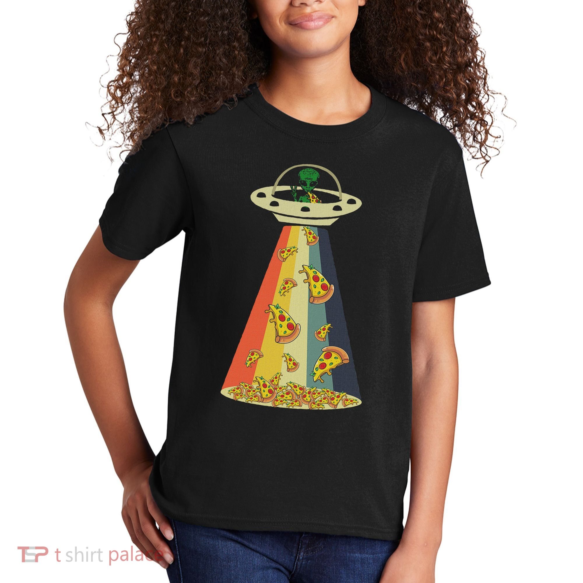 Funny Pizza Ufo Alien Eating Pizza A Ufo Extraterrestrial Kids T-Shirt