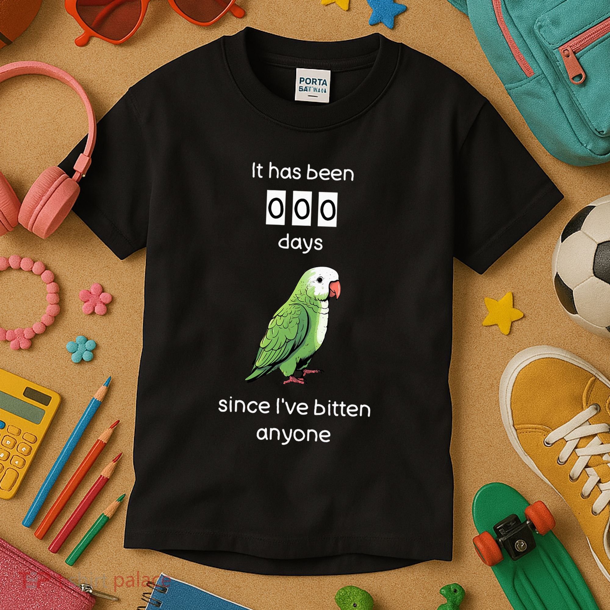 Funny Quaker Biting Quaker Parrot Joke Monk Parrot Kids T-Shirt