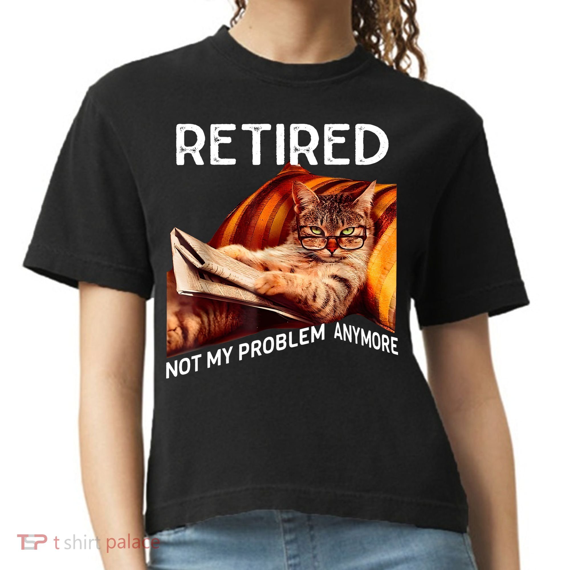 Funny Retired Cat Reading Not My Problem Anymore Retirement Comfort Colors Boxy T-Shirt