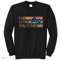 Funny Retro Dad Level Unlocked Gamer Sweatshirt thumb 0