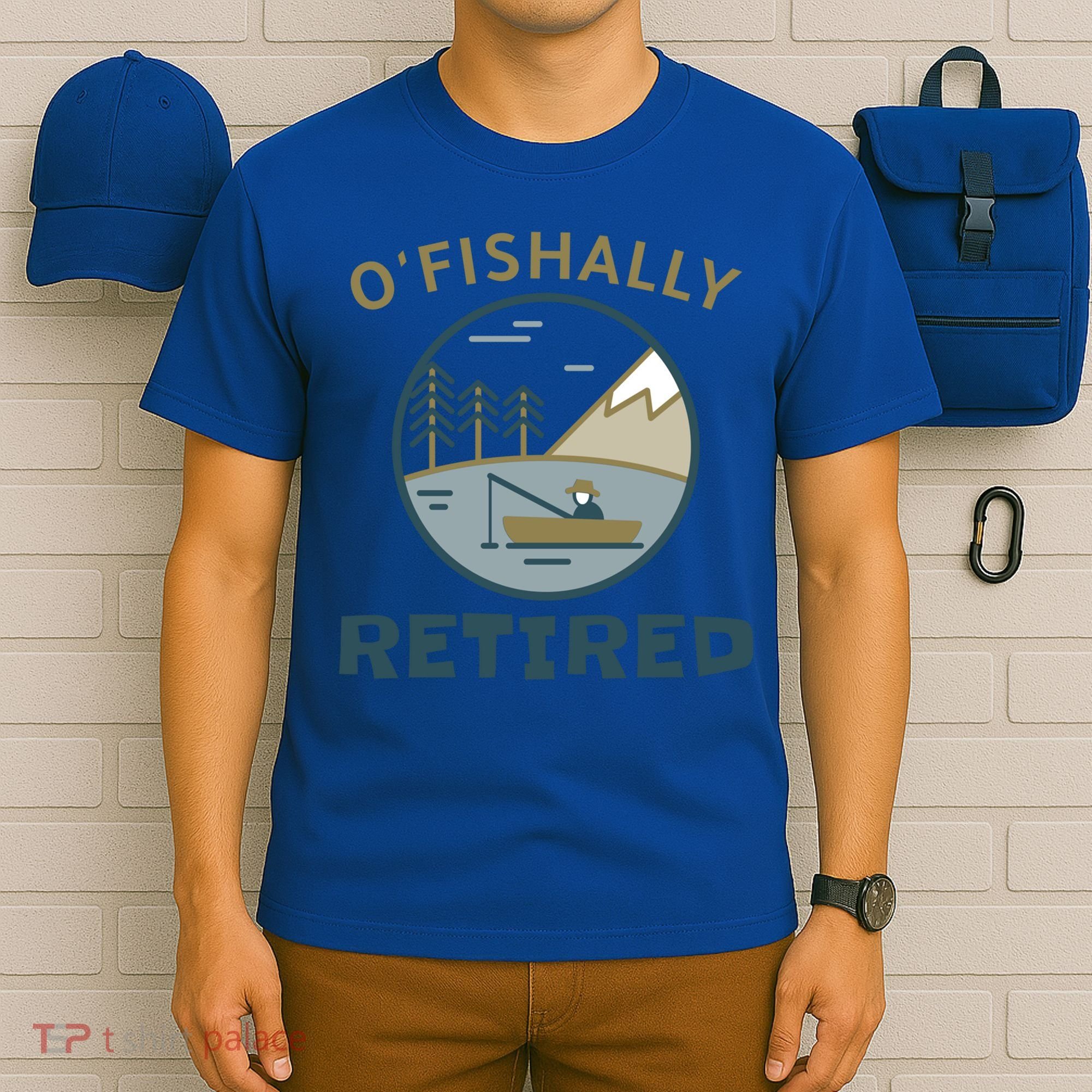 Fisherman Retirement Gift Officially O'fishally Retired Gift T-Shirt